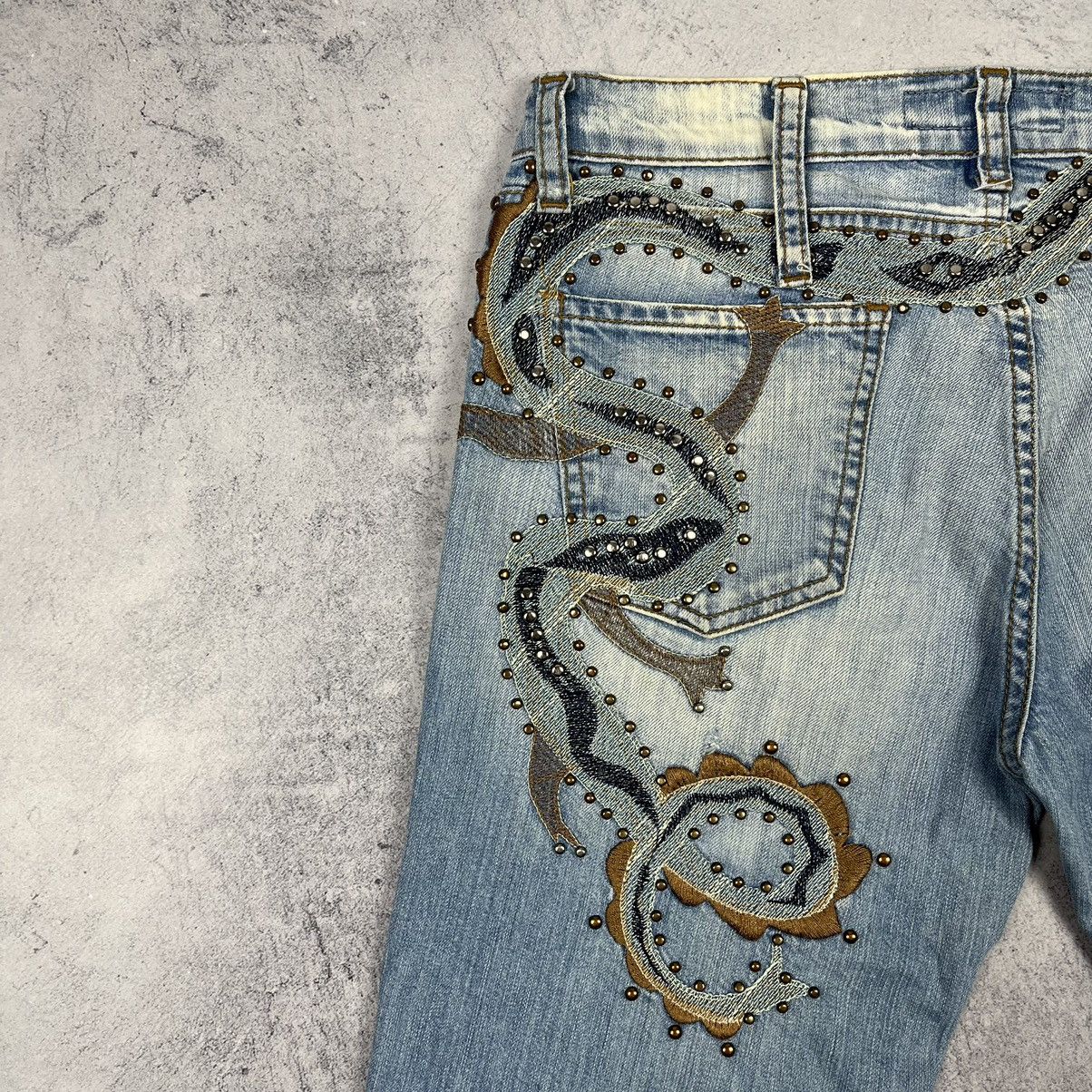 Roberto Cavalli Just Cavalli by Roberto Cavalli embroidered dragon y2k jeans Size 28" / US 6 / IT 42 - 3 Thumbnail