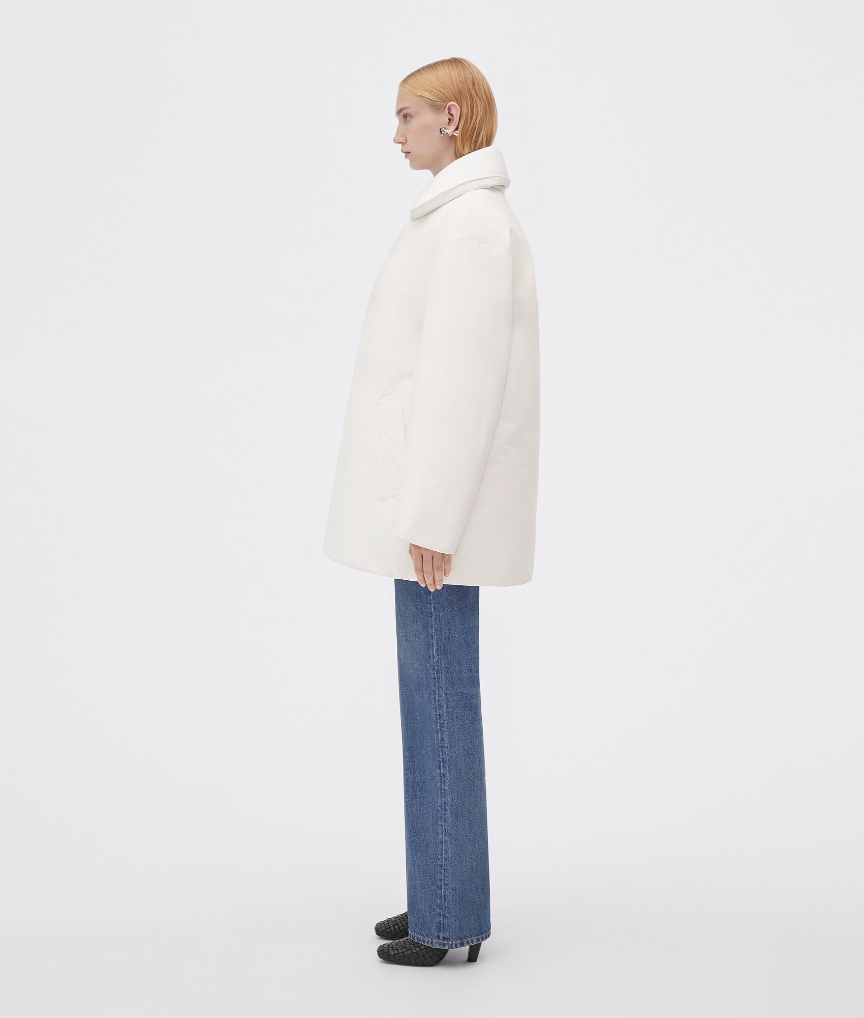 Bottega Veneta o1loc1c0824 717001 Frosted Poplin Puffer Jacket in White Size S / US 4 / IT 40 - 4 Thumbnail