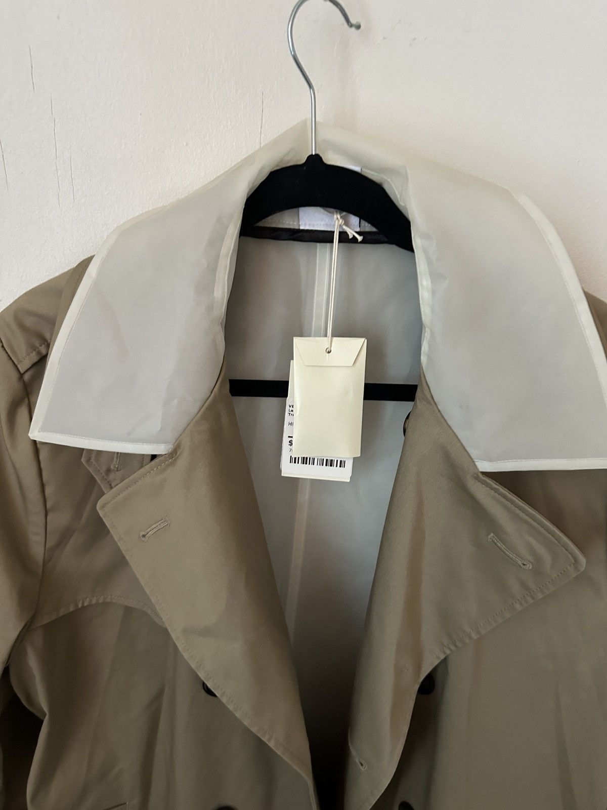 Vetements $2700 Vetements Tan Trench Coat, Cut Out Back Size XS / US 0-2 / IT 36-38 - 3 Thumbnail