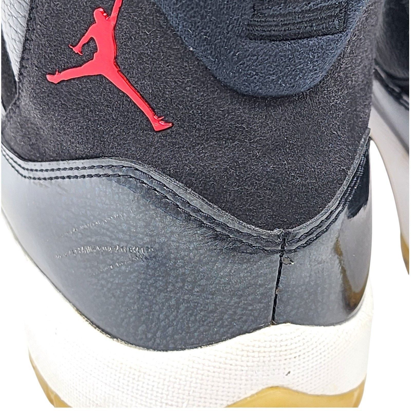 Jordan Brand Retro 11 OG Sneakers 378037-002 2015 Black US 10.5 Size US 10.5 / EU 43-44 - 9 Thumbnail
