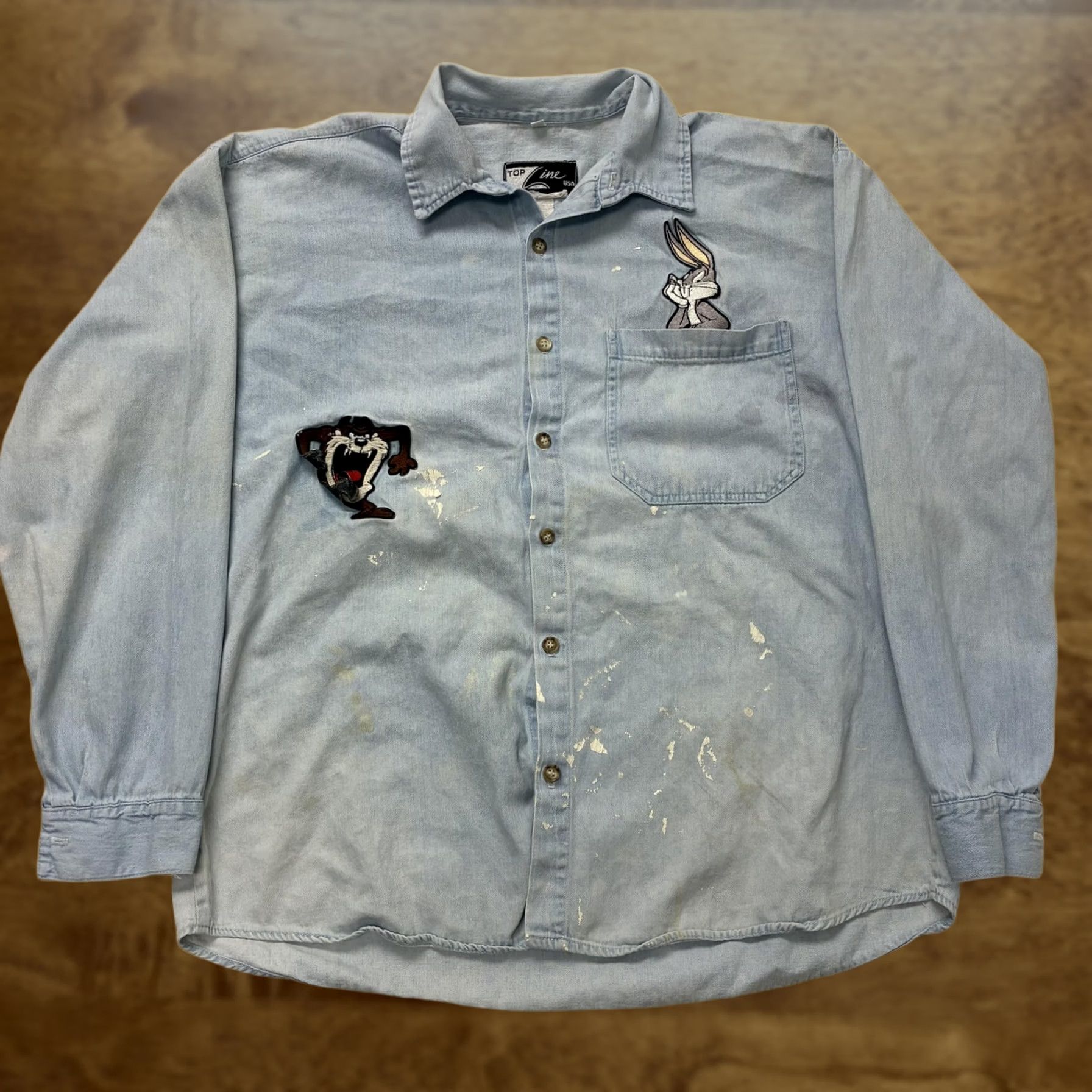 Vintage Vintage Looney Tunes Mens Large Blue Chambray Long Sleeve Button-Up Distressed Size US L / EU 52-54 / 3 - 1 Thumbnail