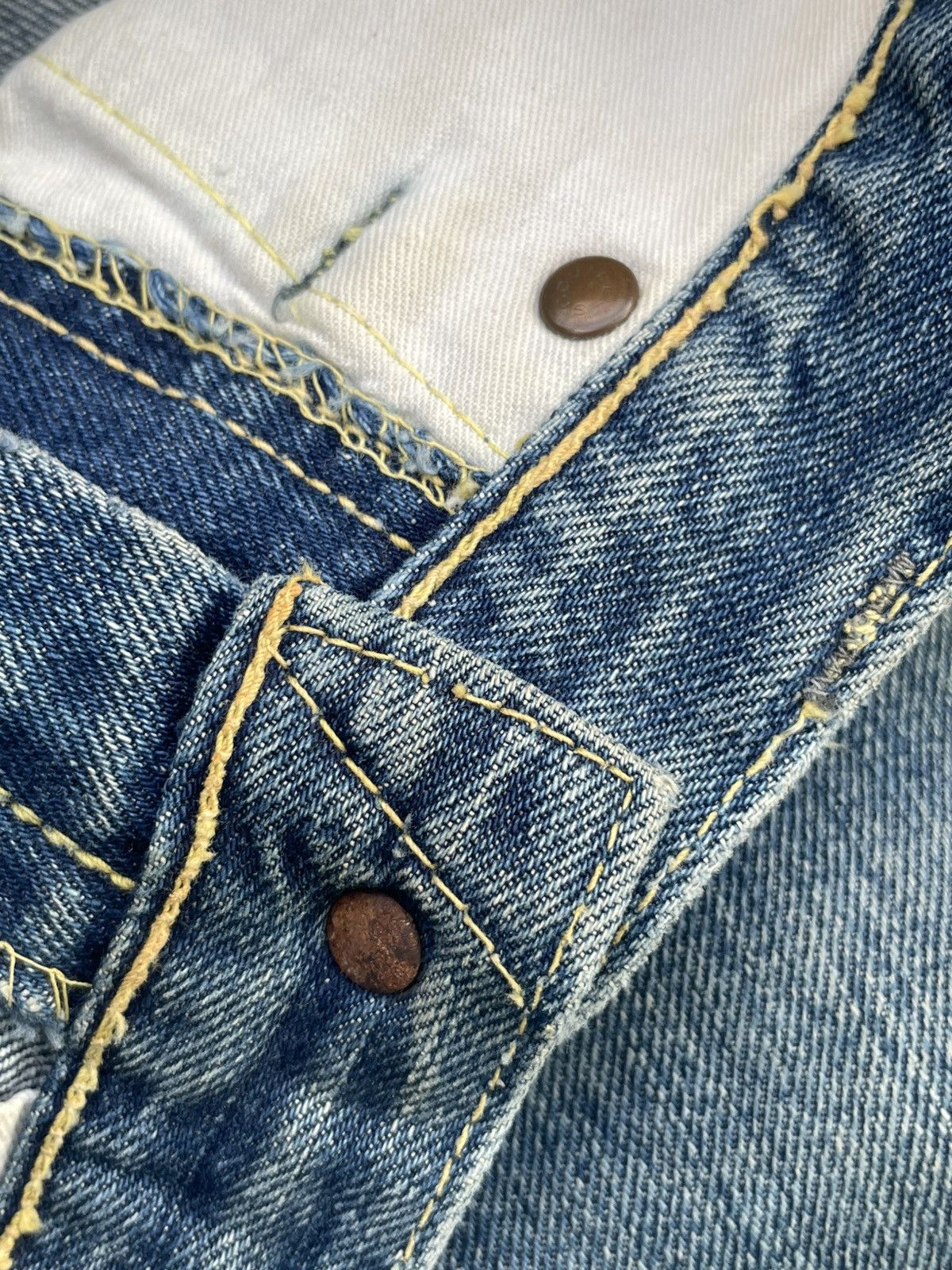 Japanese Brand Vintage Bell Bottom Bigstone Faded Distresed Size US 29 - 21 Thumbnail
