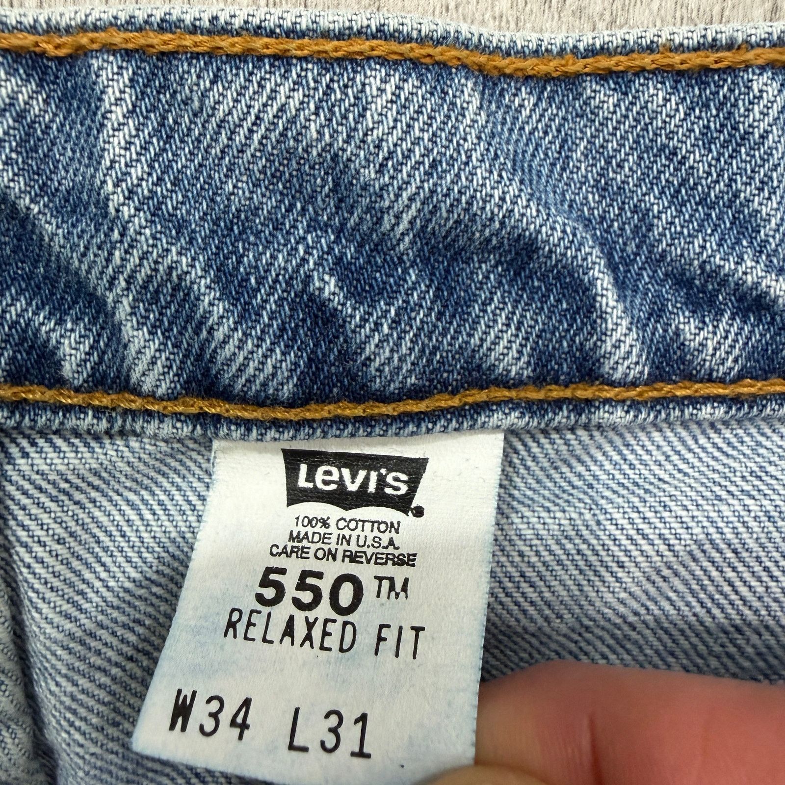 Levi's Vintage Levis 550 Jeans Men's 34x31 Blue Relaxed Denim 90s Size US 34 / EU 50 - 5 Thumbnail
