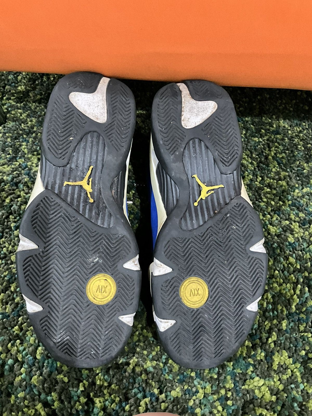 Jordan Brand Laney Jordan 14 (2015) Size US 9.5 / EU 42-43 - 6 Thumbnail