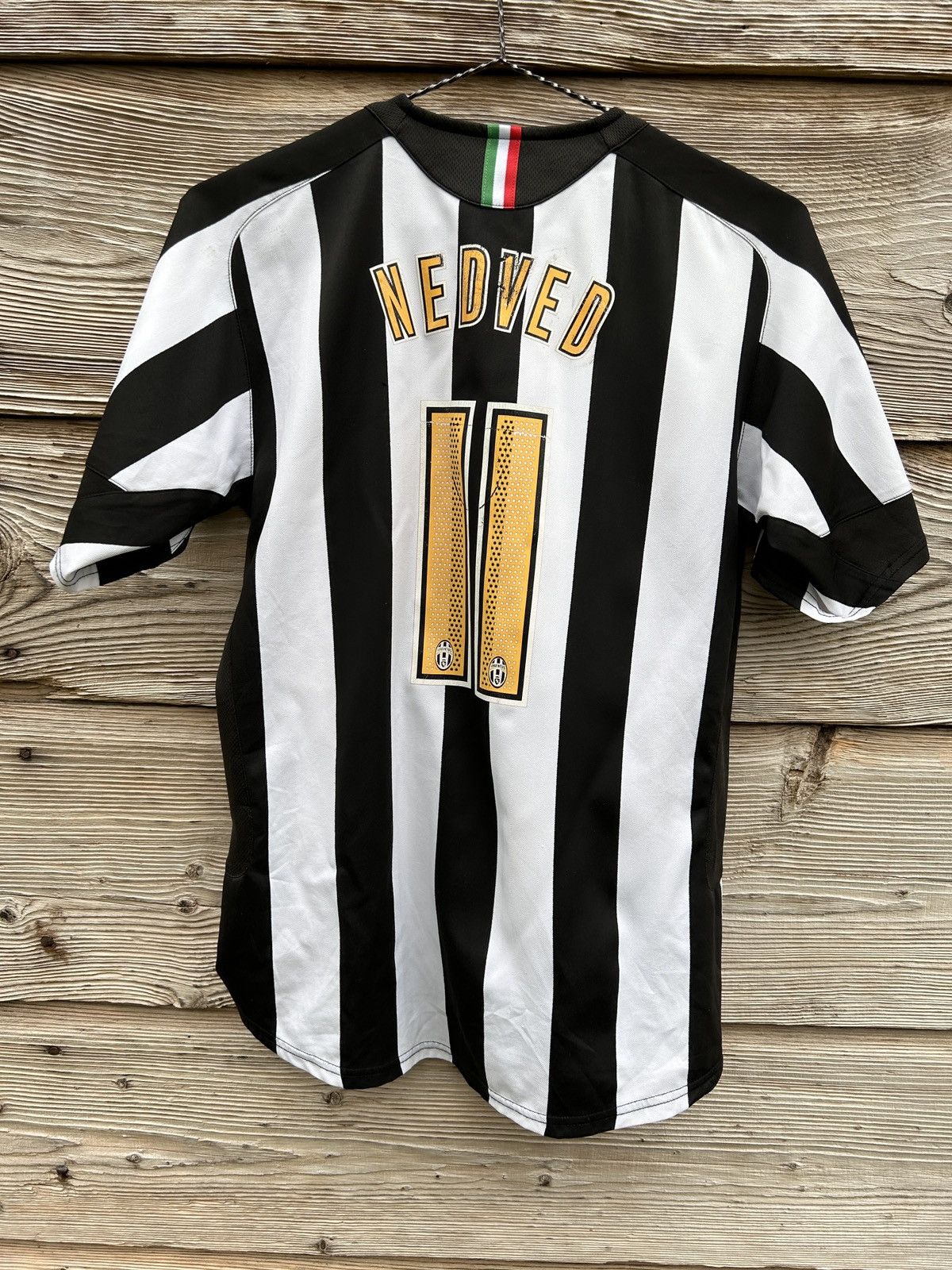 Nike Vintage Nike T90 Juventus #11 Nedved 2005/06 Home Kit Jersey Size US S / EU 44-46 / 1 - 1 Thumbnail
