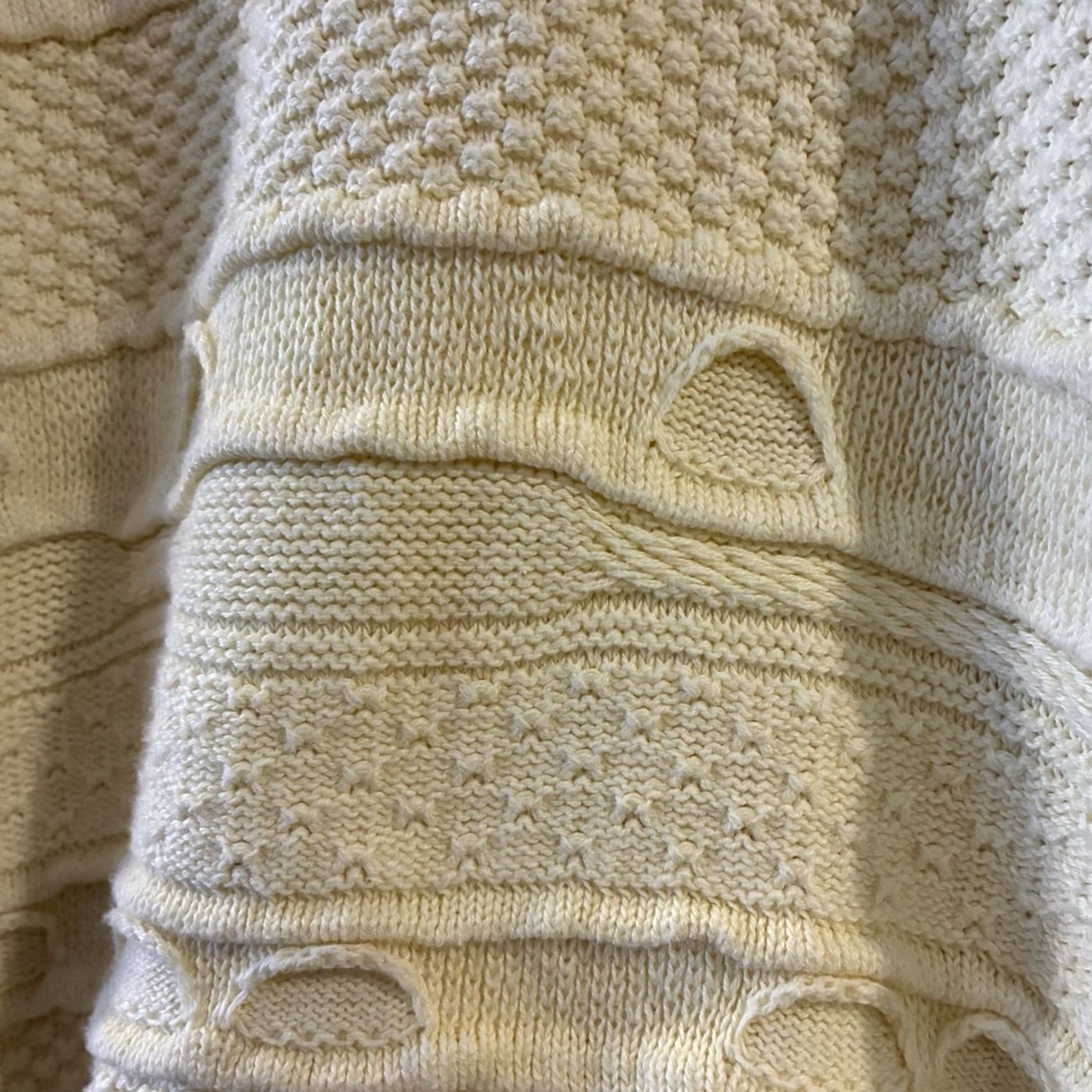 Vintage Titleist Sweater Mens Large Yellow Geometric Cotton Knit Golfing V-Neck 90s, Men's — image 4 of 6