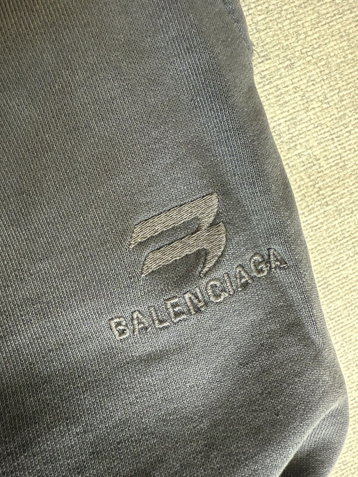 Balenciaga Balenciaga Logo Embroidered Sweatpants Size US 30 / EU 46 - 3 Thumbnail