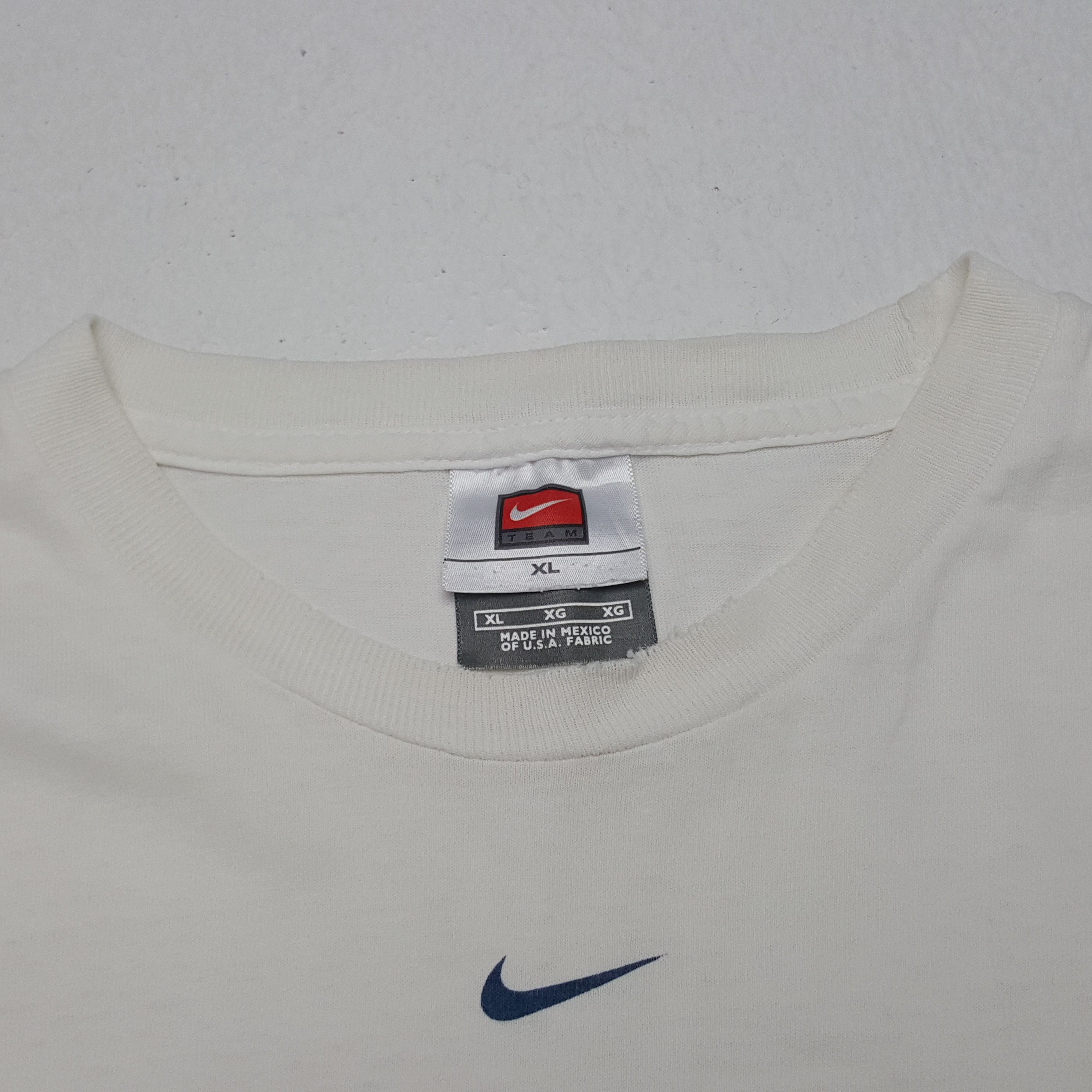 NBA × Nike × Vintage Vintage Nike Piston 2004 NBA Champion Basketball Team Tshirt Size US XXL / EU 58 / 5 - 4 Thumbnail