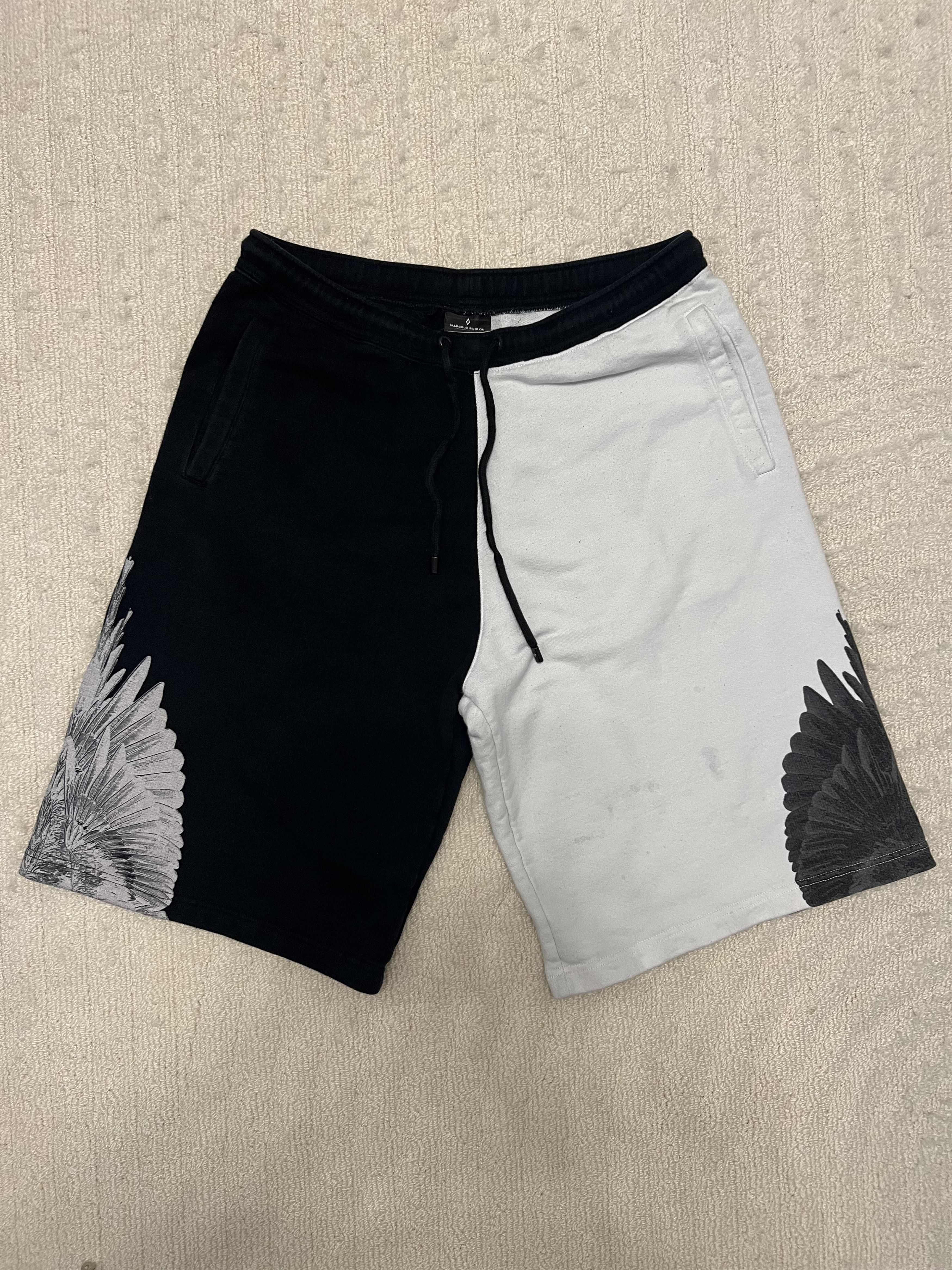 Marcelo Burlon County of Milan Bicolor Wings Short Size US 32 / EU 48 - 1 Thumbnail