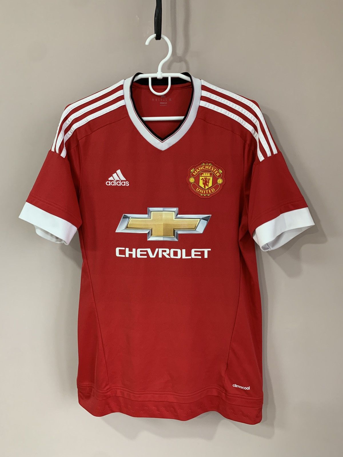 Adidas Manchester United 2015 2016 home adidas shirt jersey soccer Size US M / EU 48-50 / 2 - 1 Thumbnail