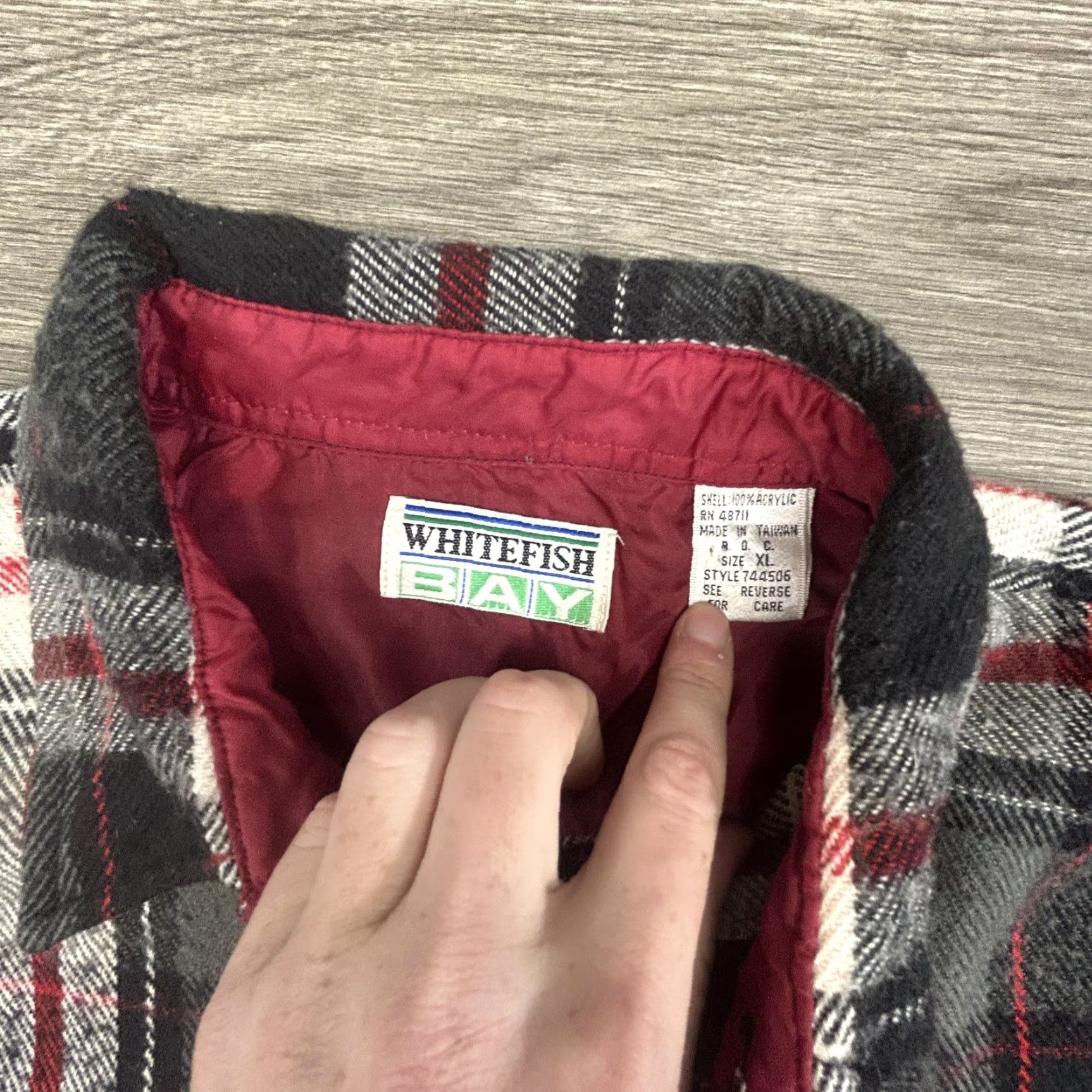 Vintage VINTAGE Whitefish Bay Shirt Jacket Mens XL Plaid Lined Flannel Black Red 80s 90s Size US XL / EU 56 / 4 - 6 Thumbnail