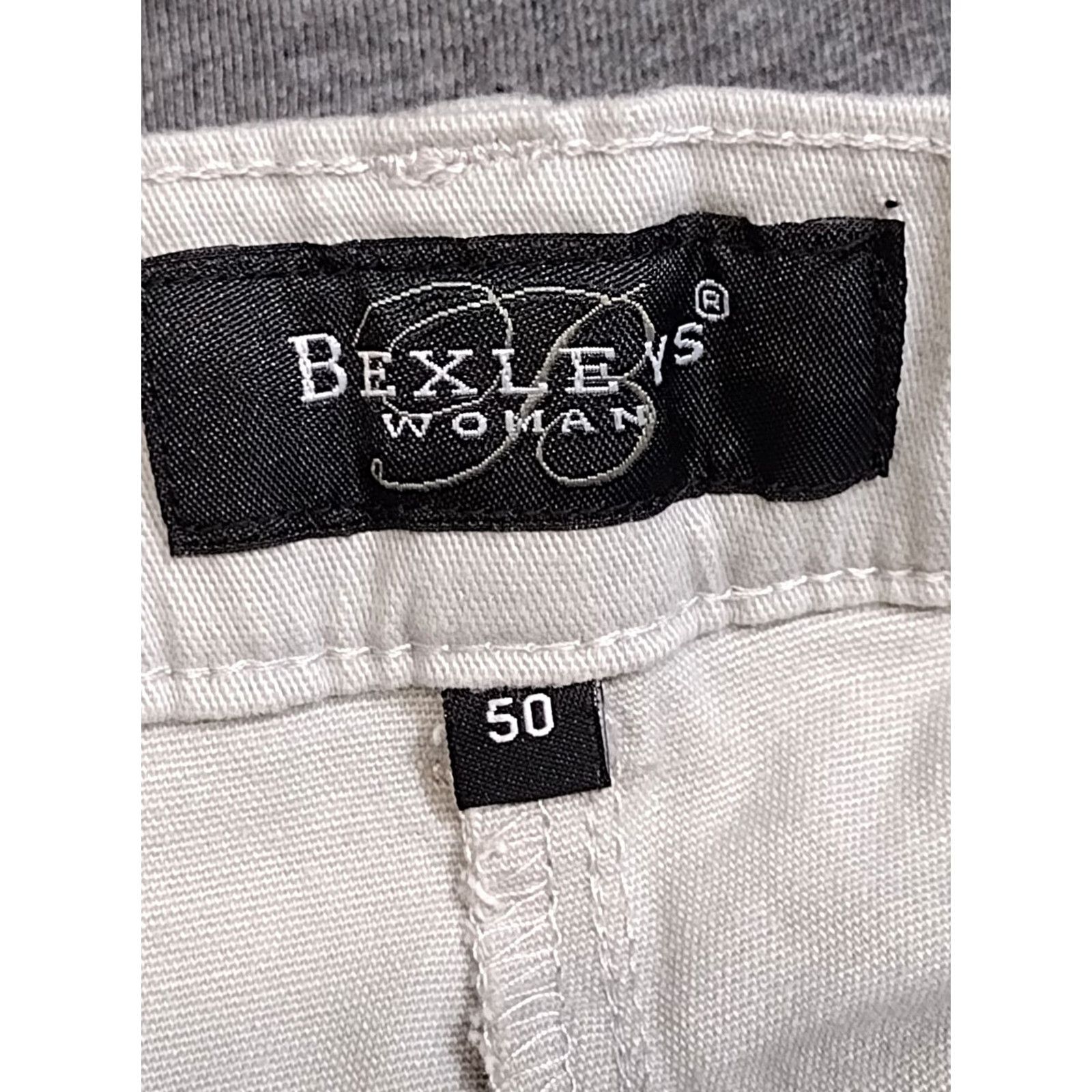 Vintage Bexley's Woman Cotton Relaxed Chino Long Shorts White 50 Womens Shorts Chino Casual Summer 50 White Womens Size 36" / US 14 / IT 50 - 6 Thumbnail