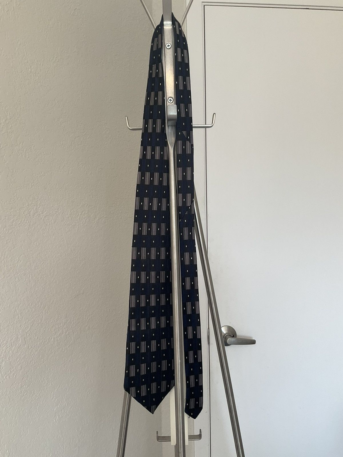 Other × Vintage Pattern Tie Used for Cheap Size ONE SIZE - 1 Thumbnail