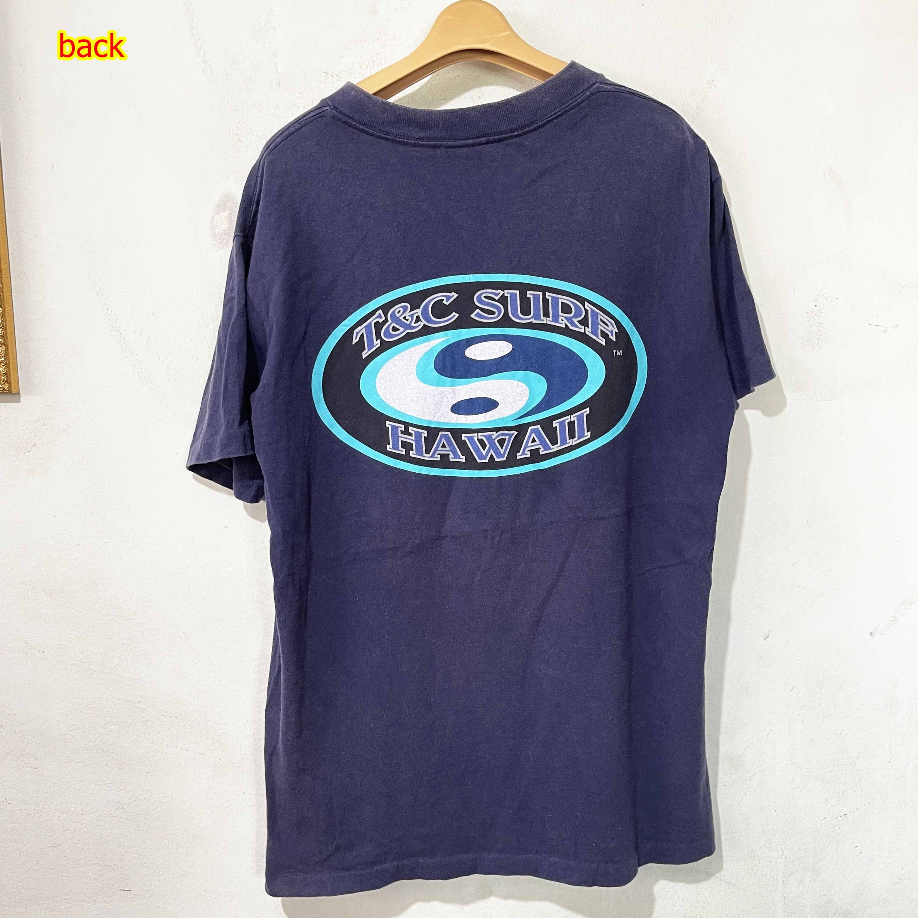 Vintage Vintage 90s T&C Surf Hawaii T-Shirt Size US L / EU 52-54 / 3 - 1 Thumbnail