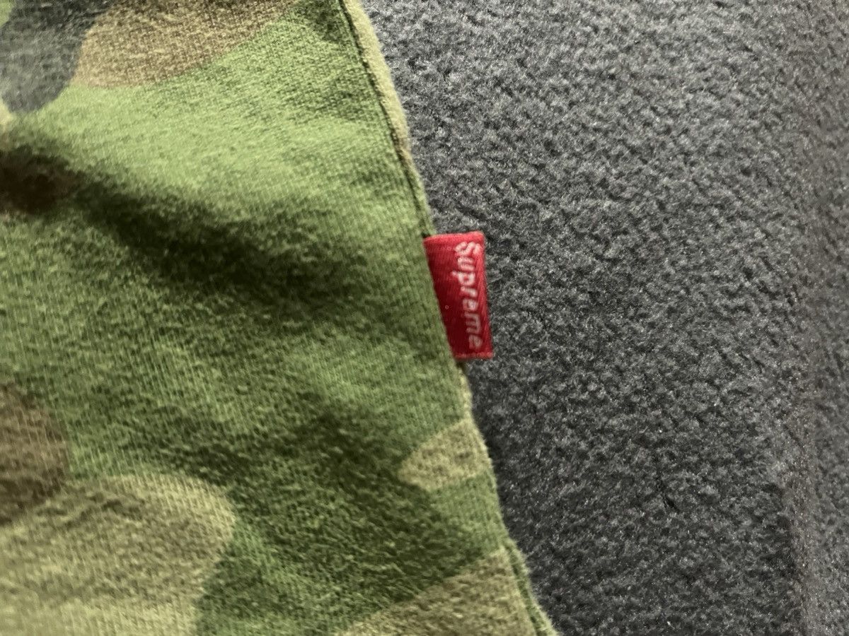 SUPREMEBEING Supreme camouflage round neck tshirt Size L / US 10 / IT 46 - 2 Thumbnail