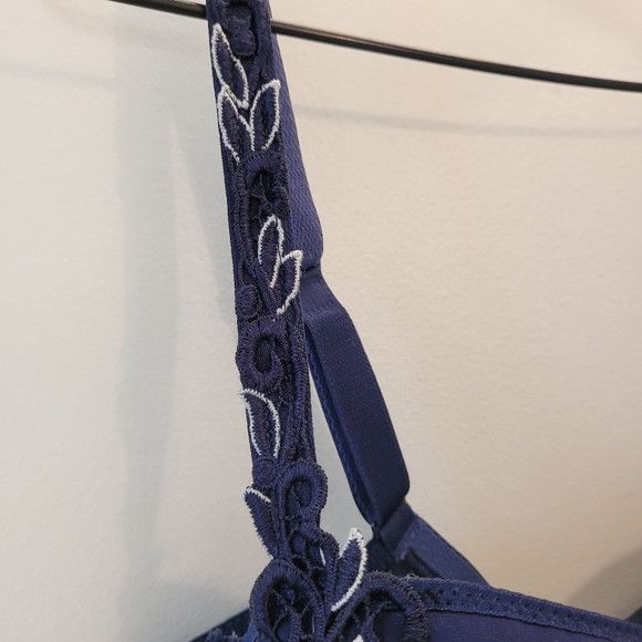 Other Simone Perele Andora Navy Blue Leaf Embroidered Bra - 32E Size ONE SIZE - 2 Thumbnail