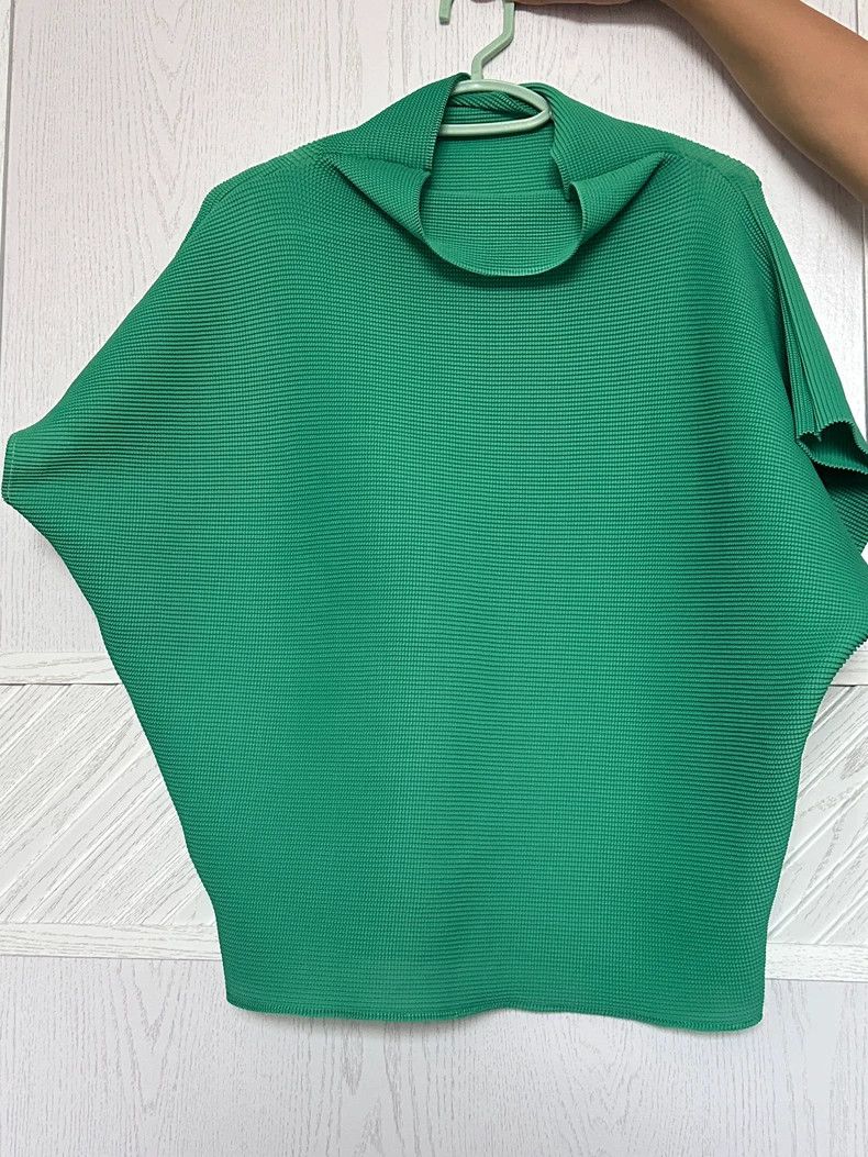 Other Issey Miyake size:one size Green pleated short-sleeved shi Size XS / US 0-2 / IT 36-38 - 1 Thumbnail