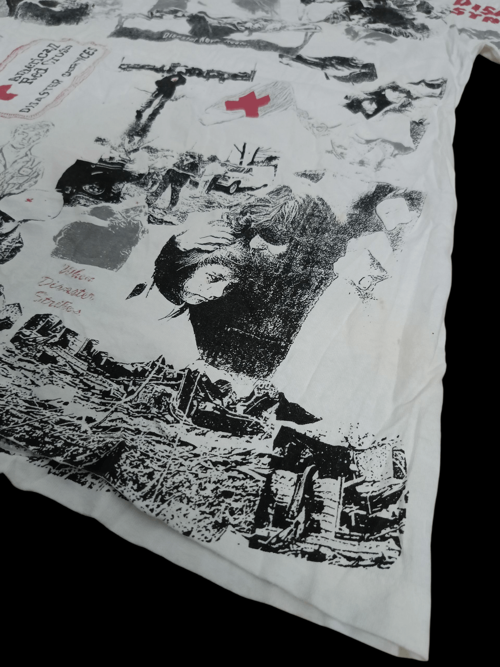 Vintage Vintage American Red Cross T-shirt 1990s Size US XL / EU 56 / 4 - 3 Thumbnail