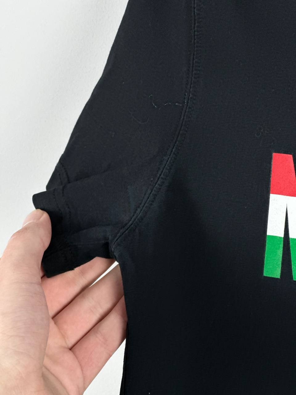 Moschino Moschino Italy Big Logo Luxury T Shirt Size US M / EU 48-50 / 2 - 6 Thumbnail