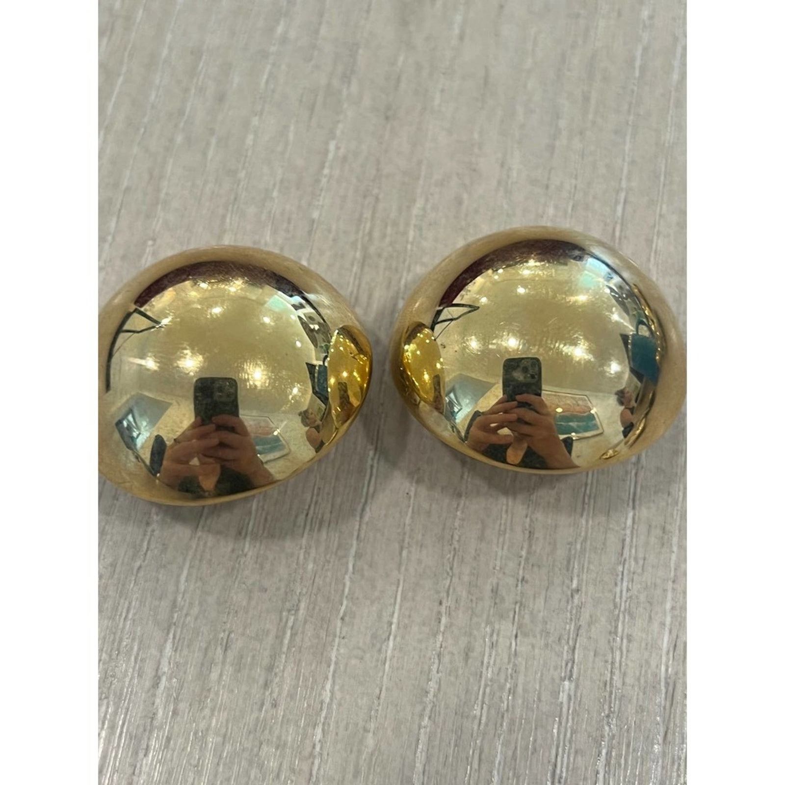 Vintage Vintage Gold Dome Trifari Clip On Earrings Signed Size ONE SIZE - 3 Thumbnail