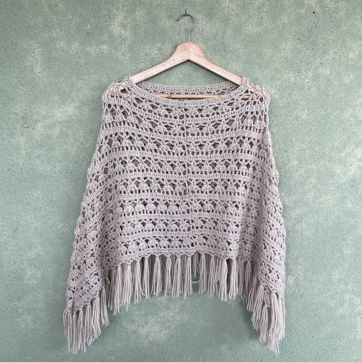 Aran Isles Knitwear Japanese Vintage Knitting Poncho Cable Knitwear Knitted Size US M / EU 48-50 / 2 - 1 Thumbnail