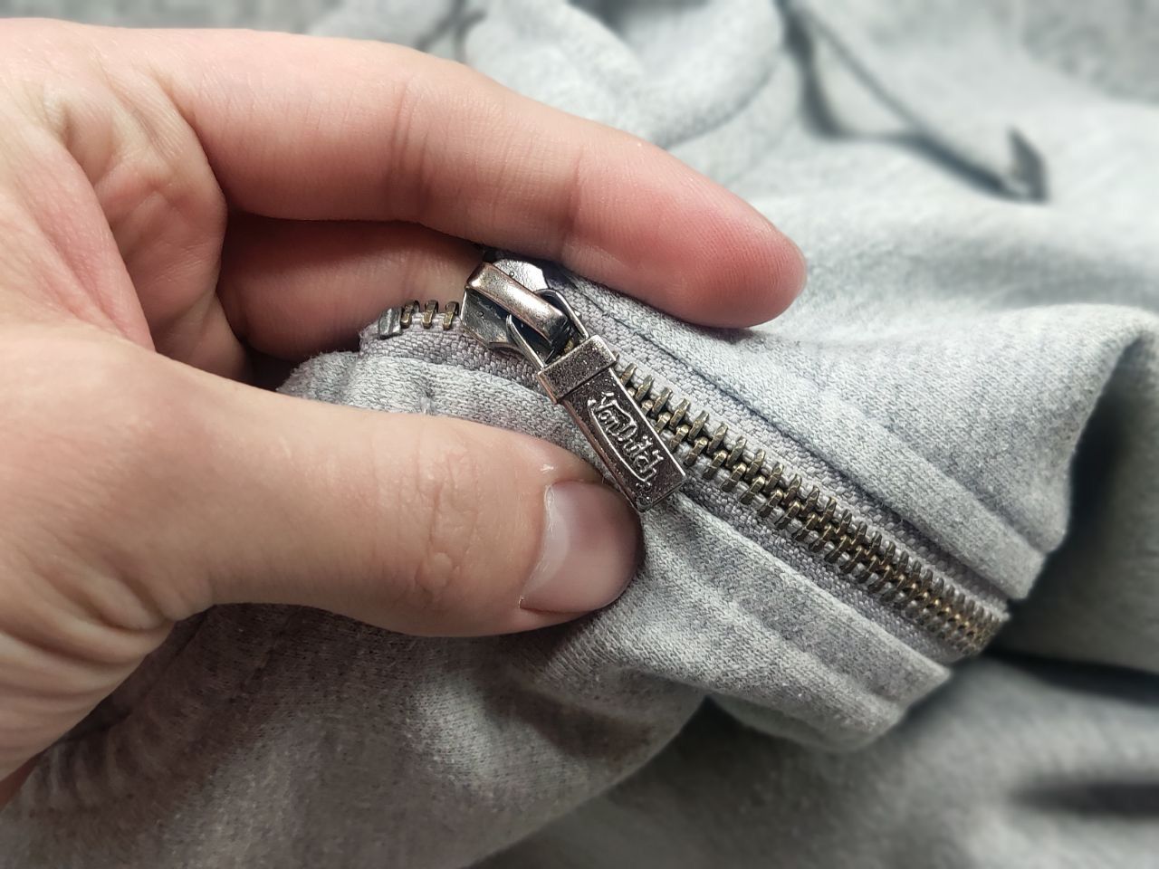 Von Dutch Von Dutch Vintage Gray Zip Hoodie Big sleeves Logo Y2K Style Size US L / EU 52-54 / 3 - 14 Thumbnail