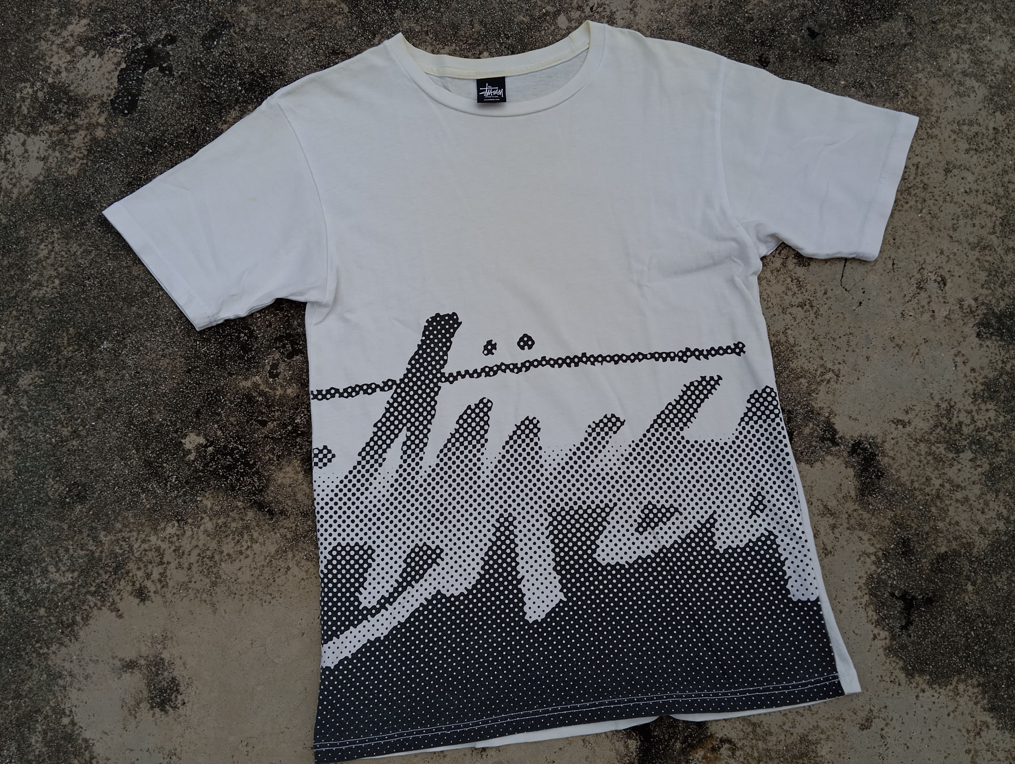 Stussy Stussy Dots Gradient Spell Out tshirt Size US M / EU 48-50 / 2 - 2 Thumbnail