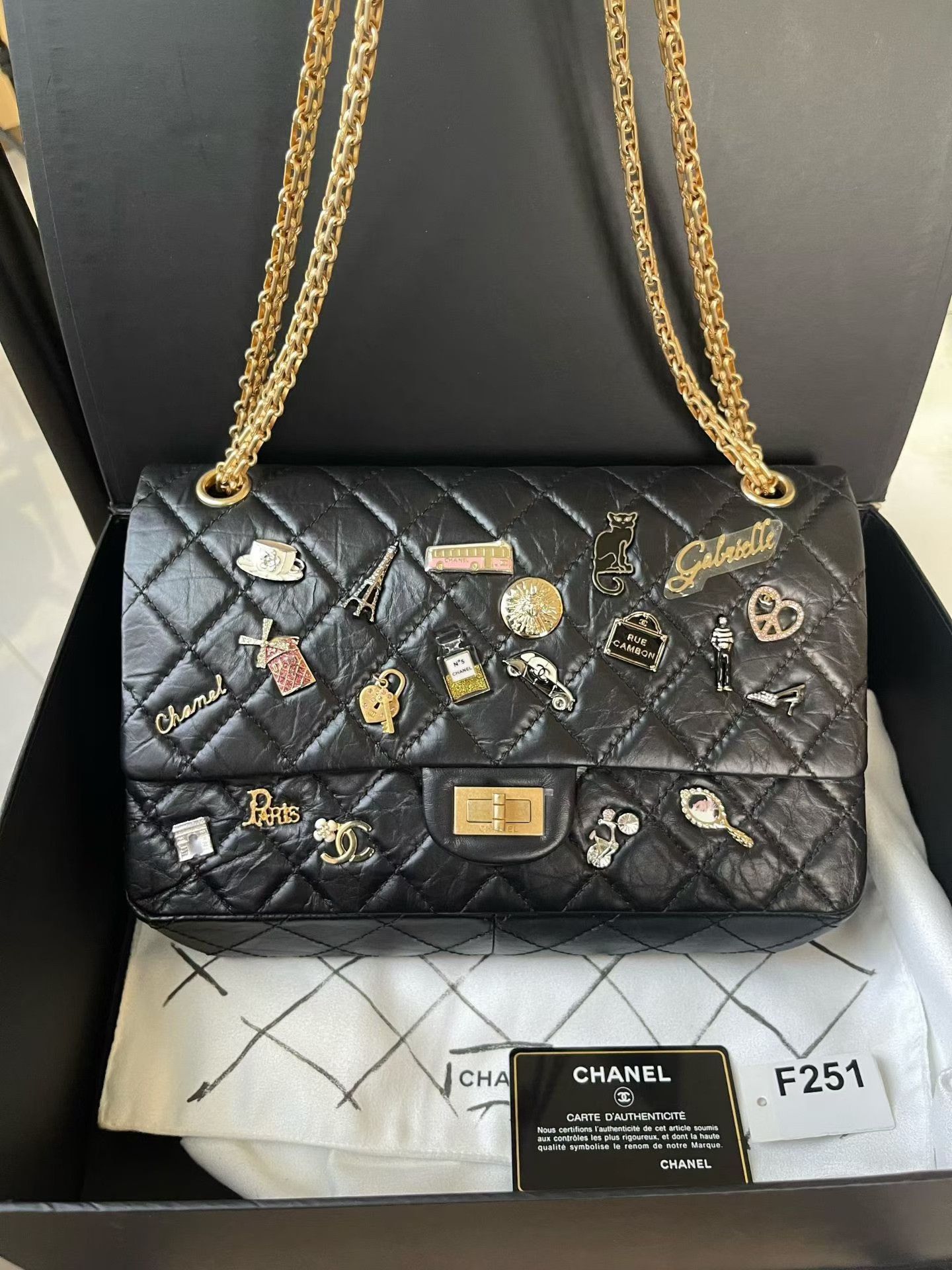 Chanel Pre-loved Bag Very good condition Size ONE SIZE - 1 Thumbnail