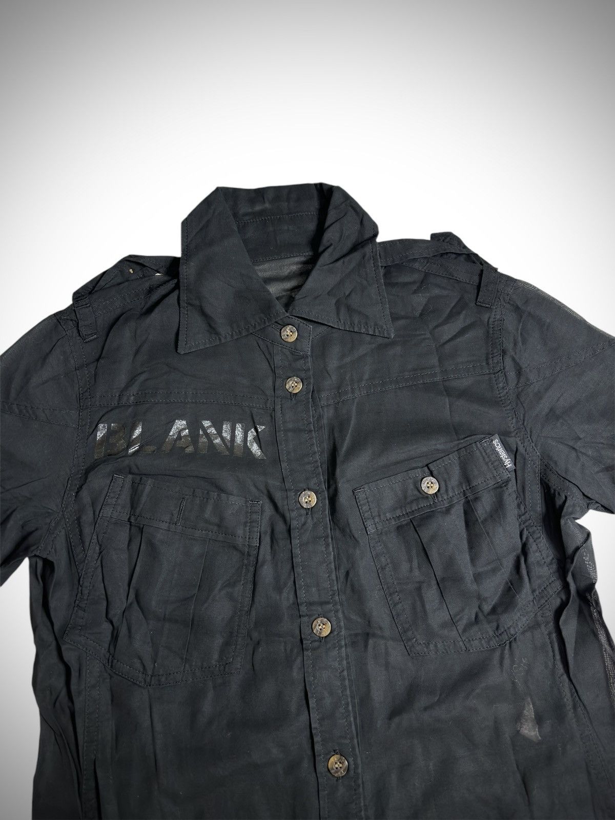 Hysteric Glamour 2000’s Hysteric Glamour - Blank Raw Power Button Shirt Size S / US 4 / IT 40 - 2 Thumbnail