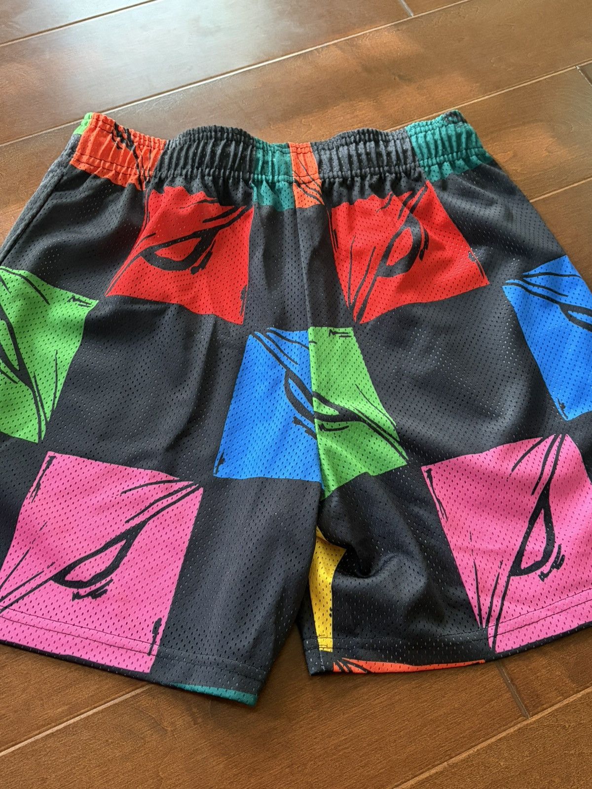 Eric Emanuel Large Eric Emanuel Mattyboy Multicolor 99 Eyes Mesh Shorts Size US 36 / EU 52 - 3 Thumbnail