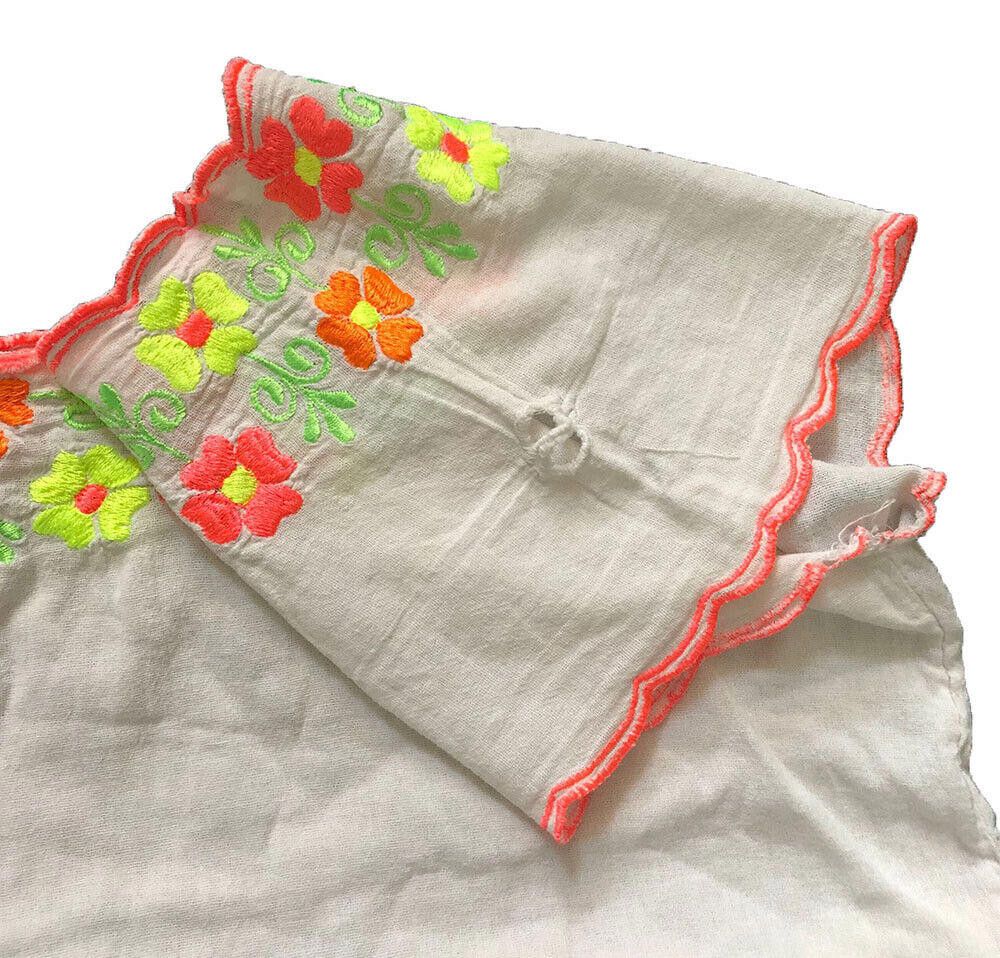Designer Used White Hand Made Embroidered Floral Blouse S Size S / US 4 / IT 40 - 2 Thumbnail