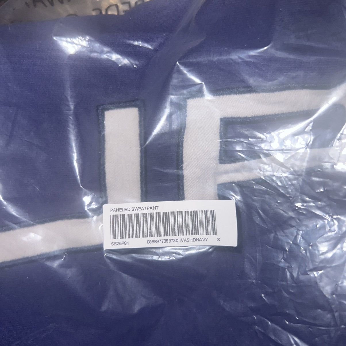 Supreme Supreme Panedled Sweatpant Washed Navy Size: Small Size US 30 / EU 46 - 4 Thumbnail