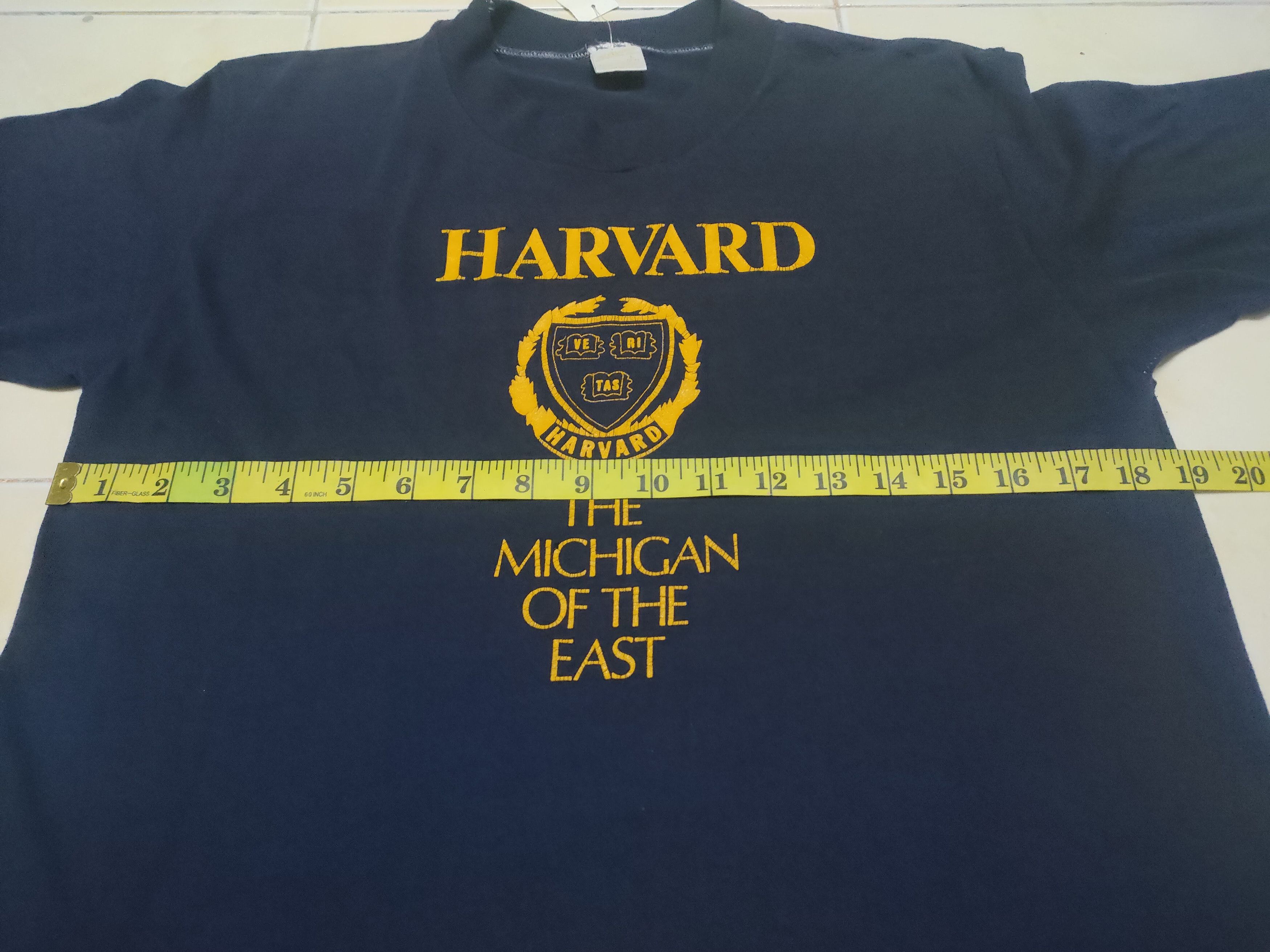 Vintage Vintage Universty Harvard T-Shirt Size US L / EU 52-54 / 3 - 4 Thumbnail