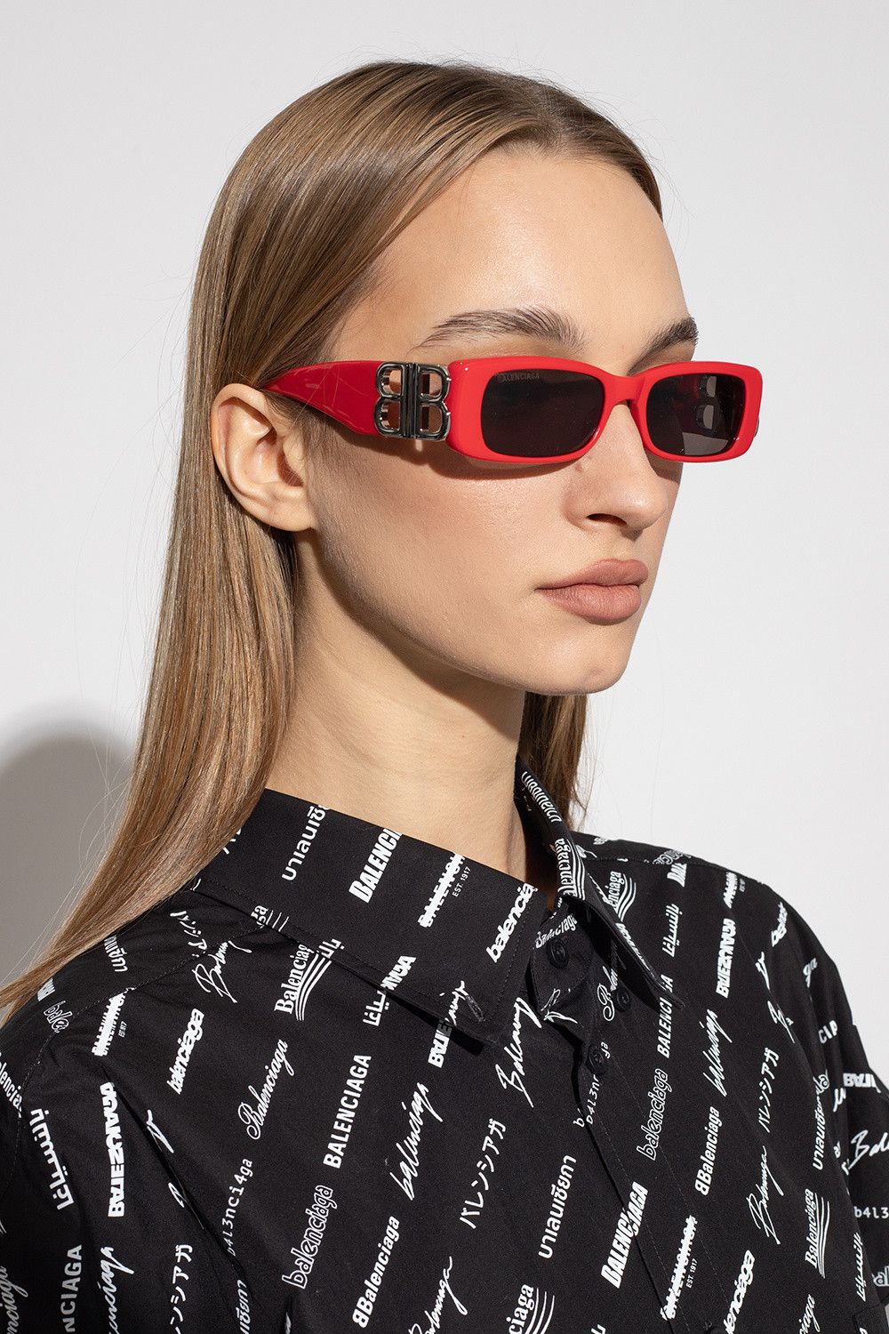 Balenciaga o1mt1gz1024 Size: OS / Dynasty Rectangle Sunglasses in Red Size ONE SIZE - 3 Thumbnail