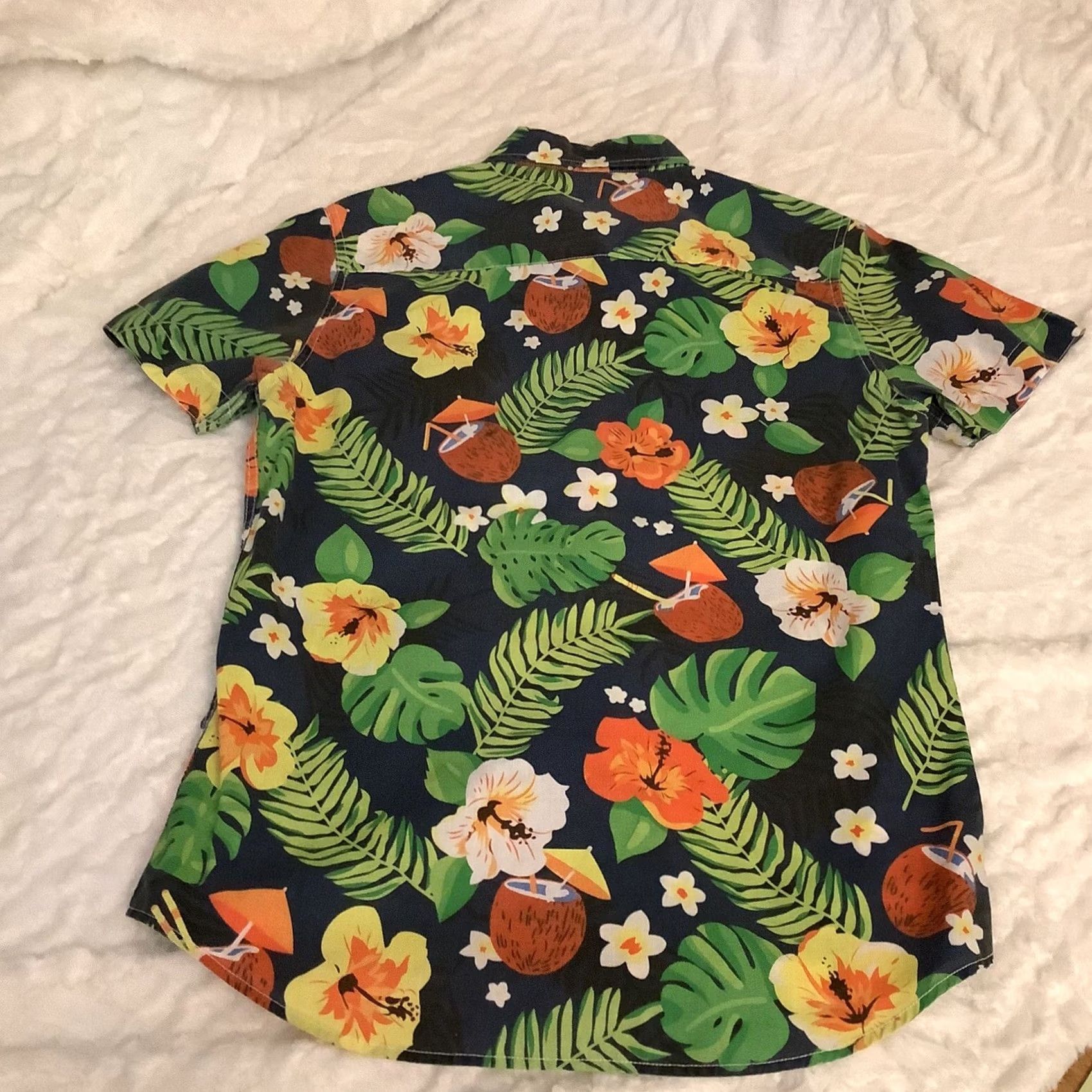 Carbon Carbon Hawaiian Shirt Slim Fit Mens Short Sleeve Button-Up Cotton/Polyester Multicolor Floral Button-Down SM Size US S / EU 44-46 / 1 - 3 Thumbnail