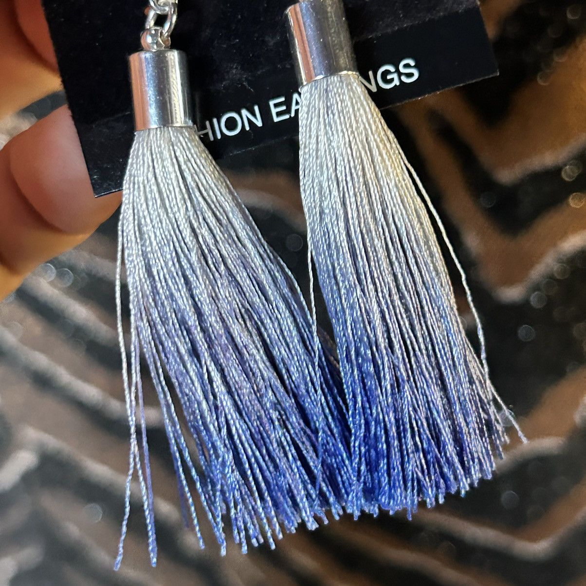 Jewelry Taramanda shell ombré fringe pierced earrings Size ONE SIZE - 4 Thumbnail