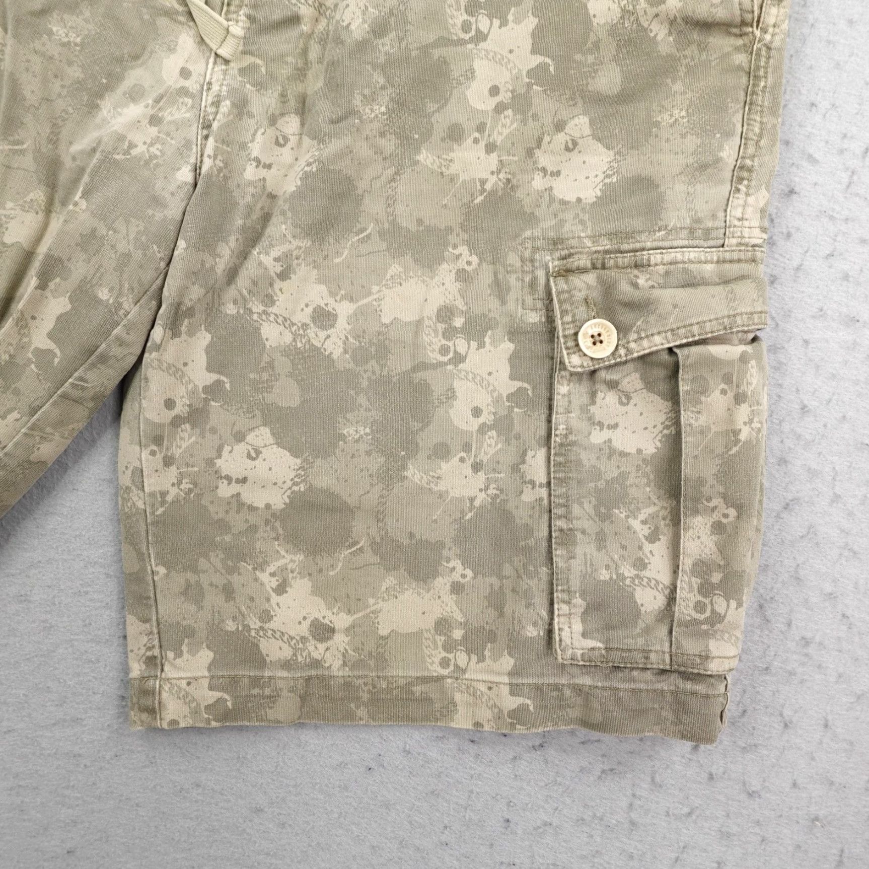 Anchor Blue VINTAGE Anchor Blue Shorts Mens 36 Green Camo Cargo Drawstring Baggy Skater Y2K - Relaxed Fit, 12in Inseam, Cotton, Pockets Size US 36 / EU 52 - 3 Thumbnail
