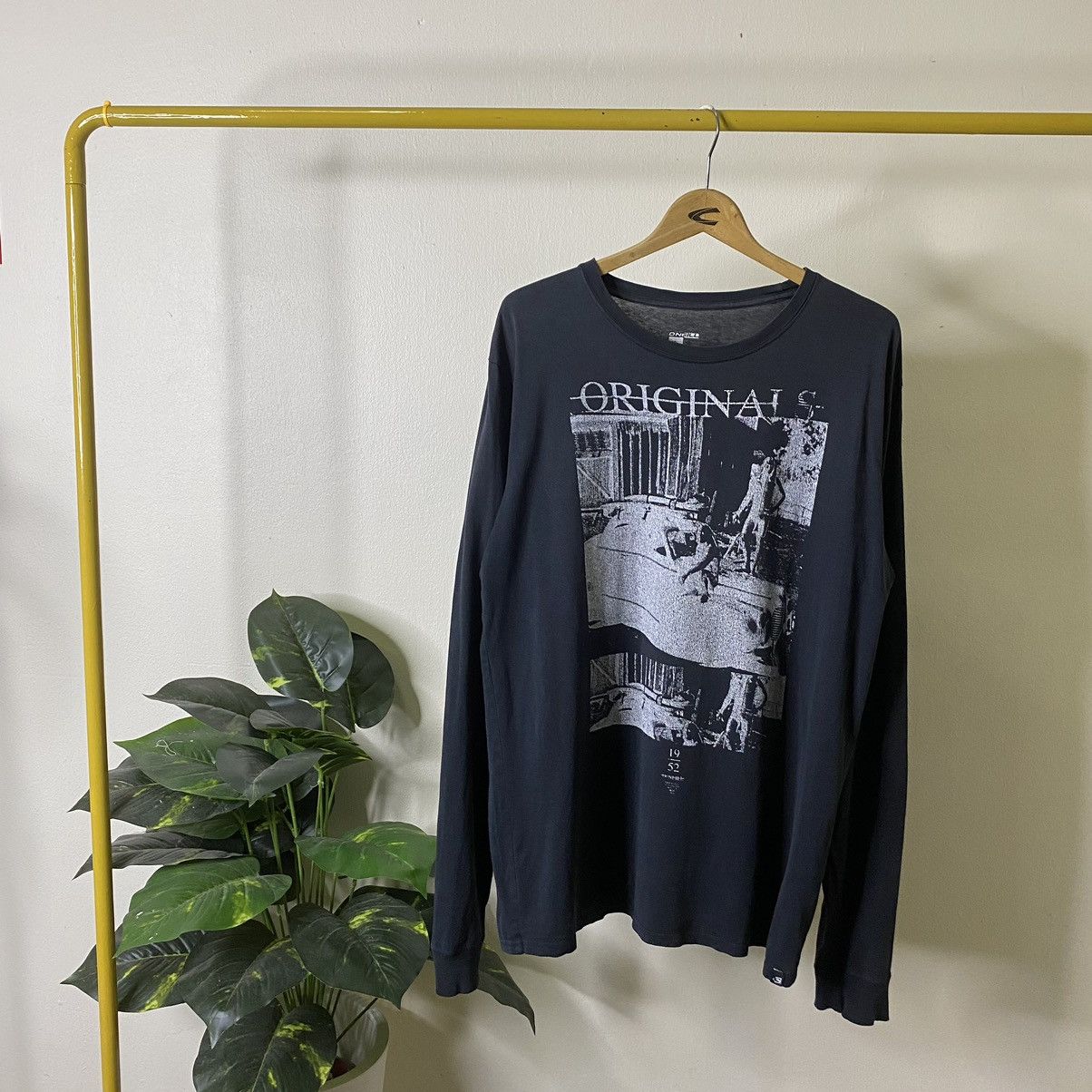 O'Neill Y2K Oneill Surf Rare Graphic LS Tee Size US XL / EU 56 / 4 - 1 Thumbnail