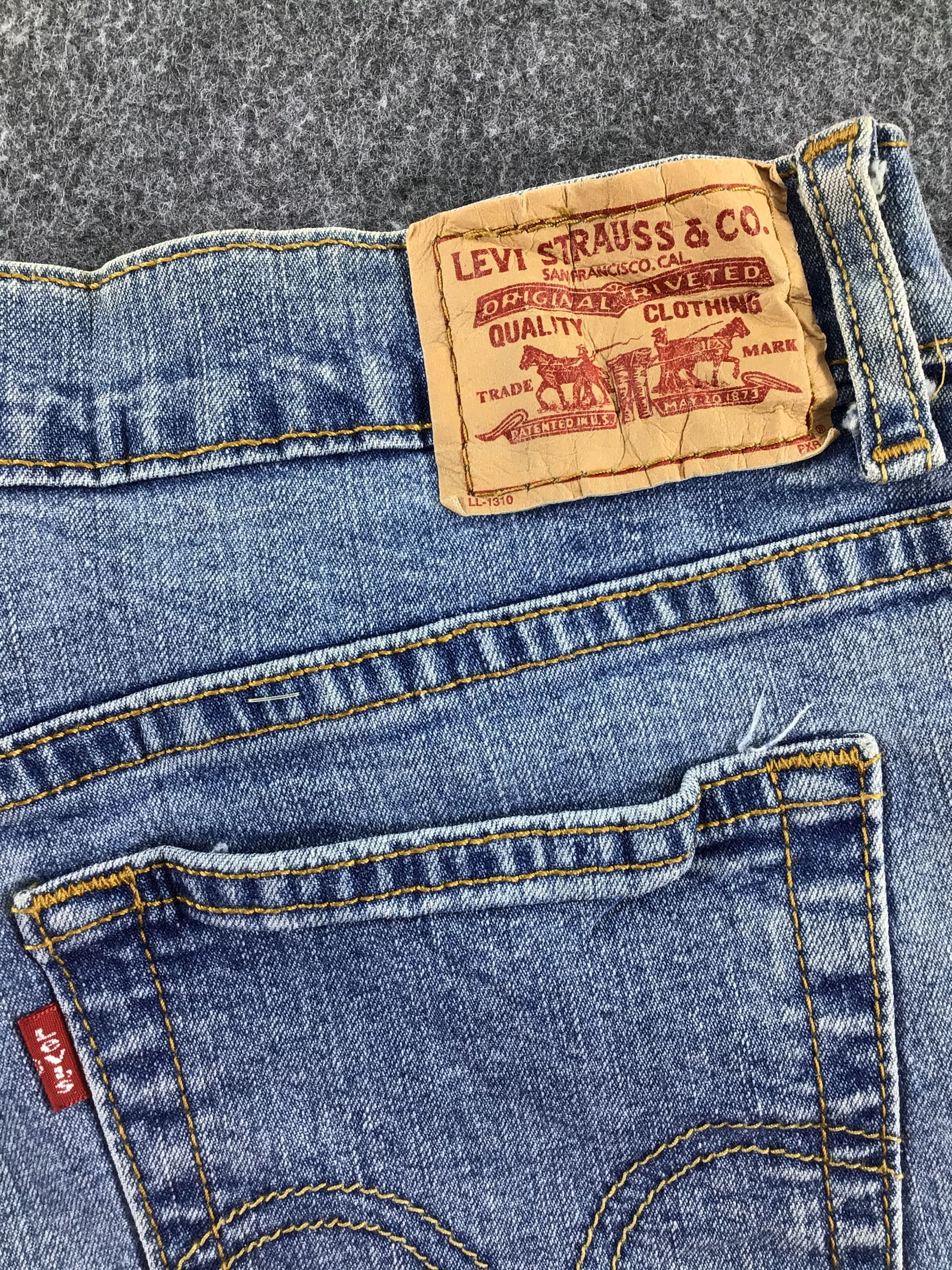 Levi's Vintage Levis 550 Jeans Faded Blue Denim -J555 Size US 32 / EU 48 - 5 Thumbnail