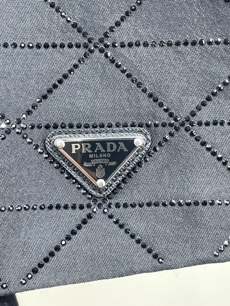 Prada Prada Black diamond hot diamond triangle shorts 2505-Nextar Size 24" / US 00 / IT 34 - 3 Thumbnail
