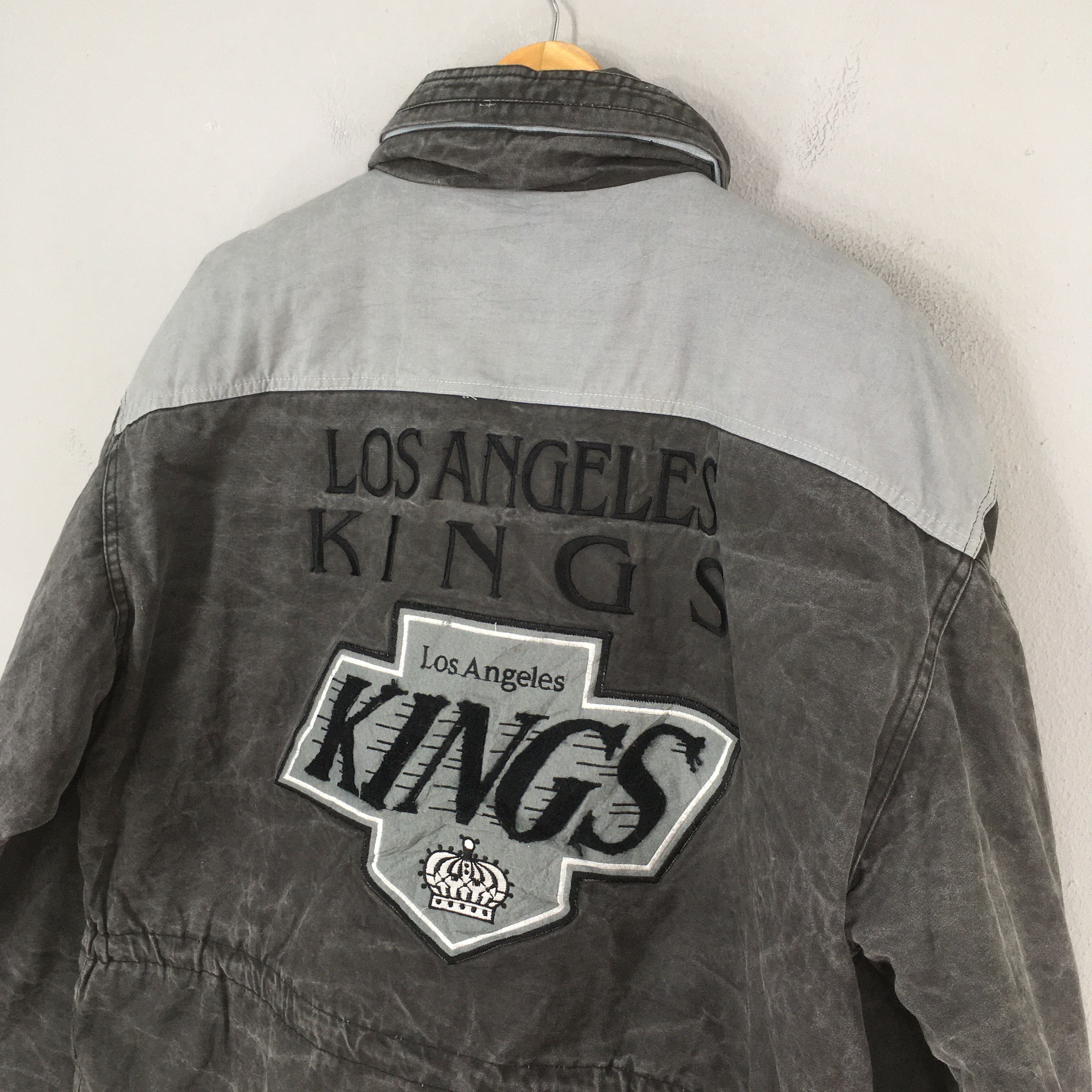 NFL Vintage 1990s Los Angeles Kings NHL Bomber Parka Medium Size US M / EU 48-50 / 2 - 14 Thumbnail