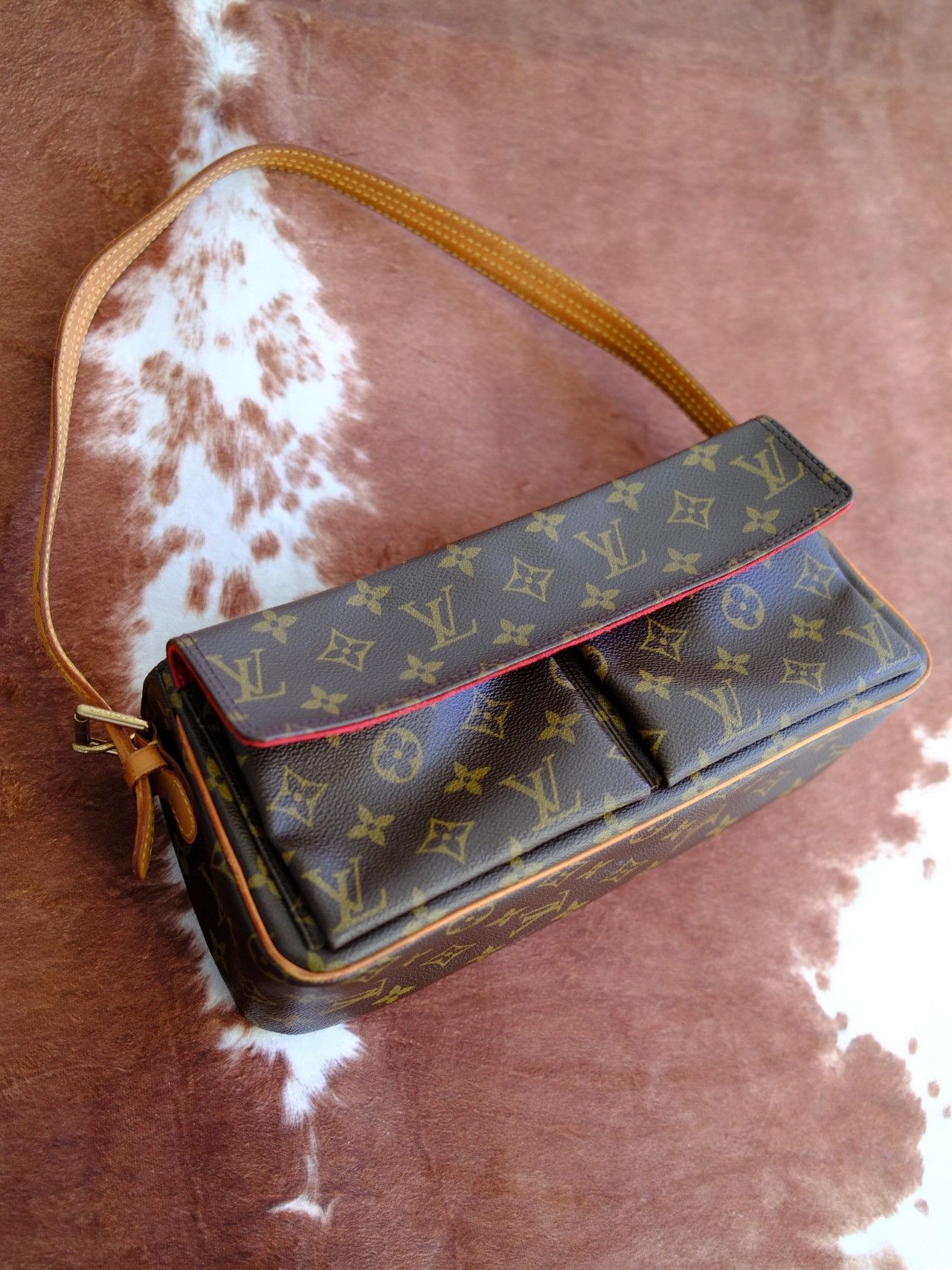 Louis Vuitton Louis Vuitton Monogram Cité Handbag MM Size ONE SIZE - 2 Thumbnail