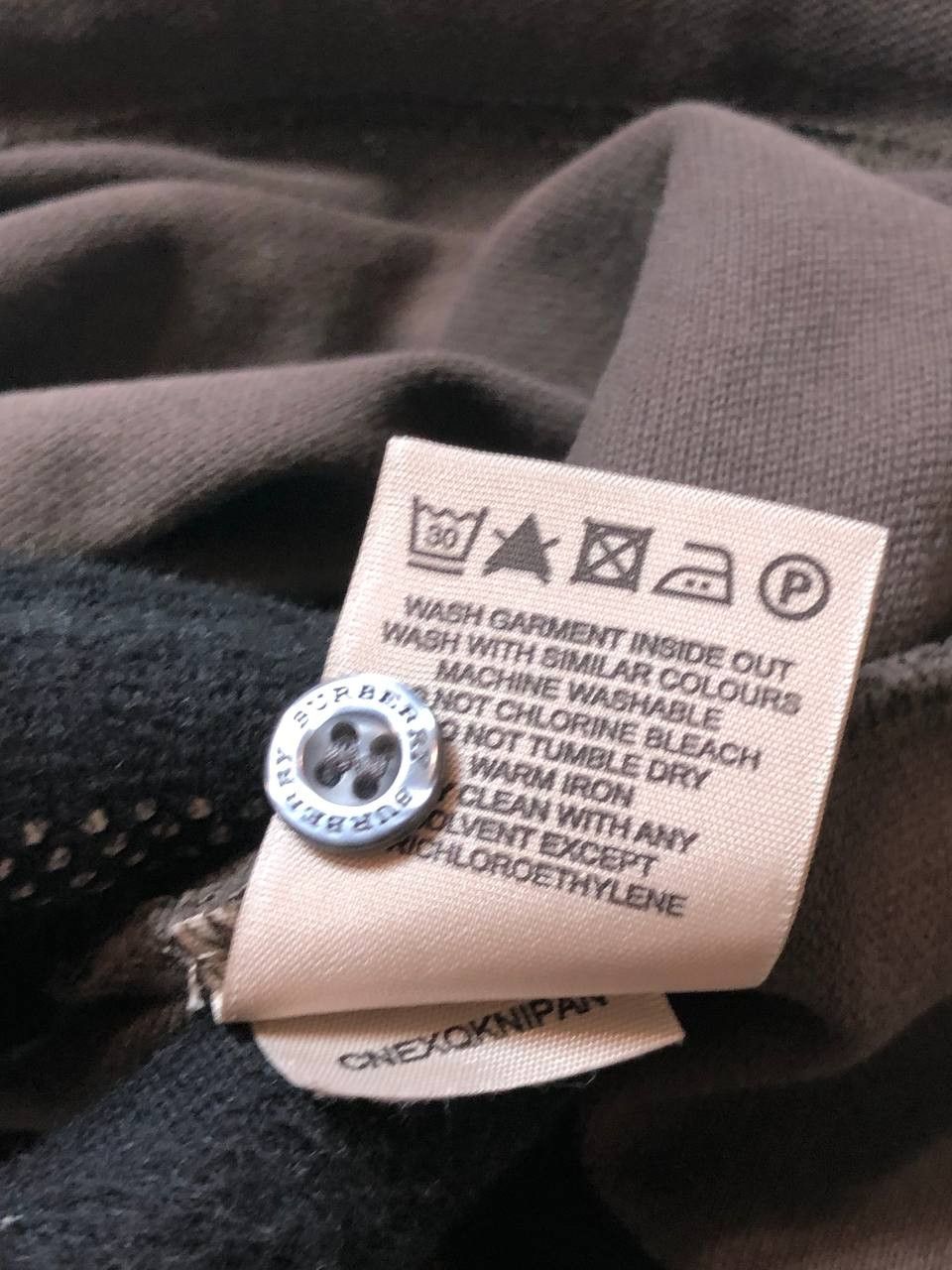 Burberry Vintage Burberry Classic Fit Long Sleeve T-Shirt Size XL Size US XL / EU 56 / 4 - 4 Thumbnail