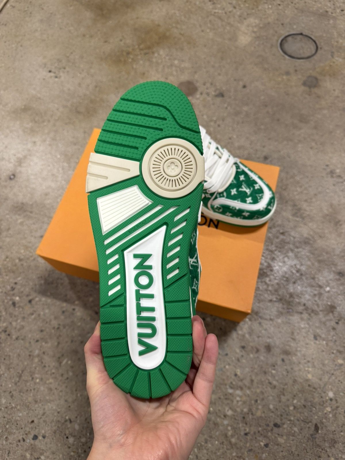 Louis Vuitton Louis Vuitton Monogram Trainer Sneaker NEW 1400$ Size US 8 / EU 41 - 4 Thumbnail
