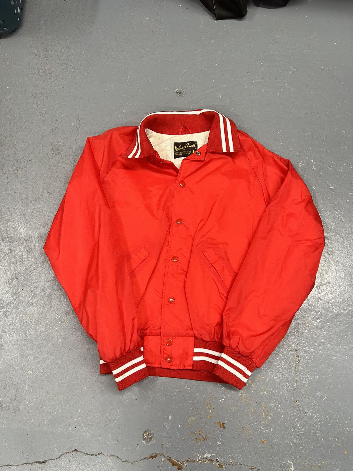 Japanese Brand × Vintage Crazy Vintage 90s Essential Red Varsity Windbreaker Jacket Size US M / EU 48-50 / 2 - 1 Thumbnail