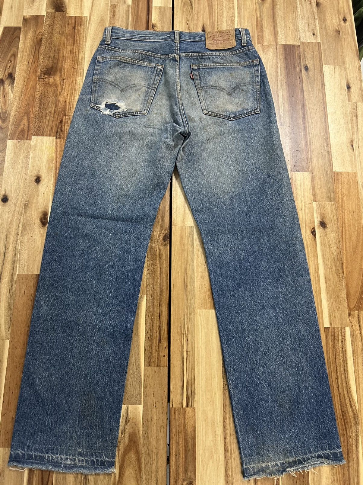 Levi's Vintage Levis 501XX Small E Distressed Denim Jeans Size US 32 / EU 48 - 2 Thumbnail