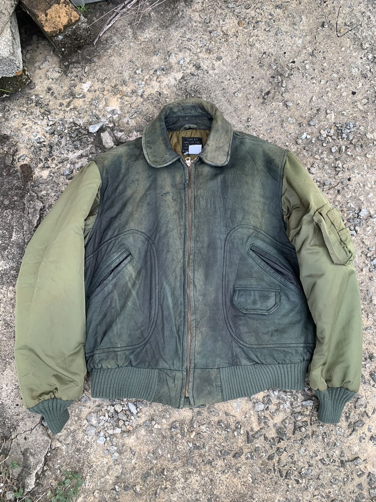 ジャケット・アウター 80s A-2 real leather bomber jacket vtg b 80s A-2 real leather bomber jacket vtg m 80s A-2 real leather