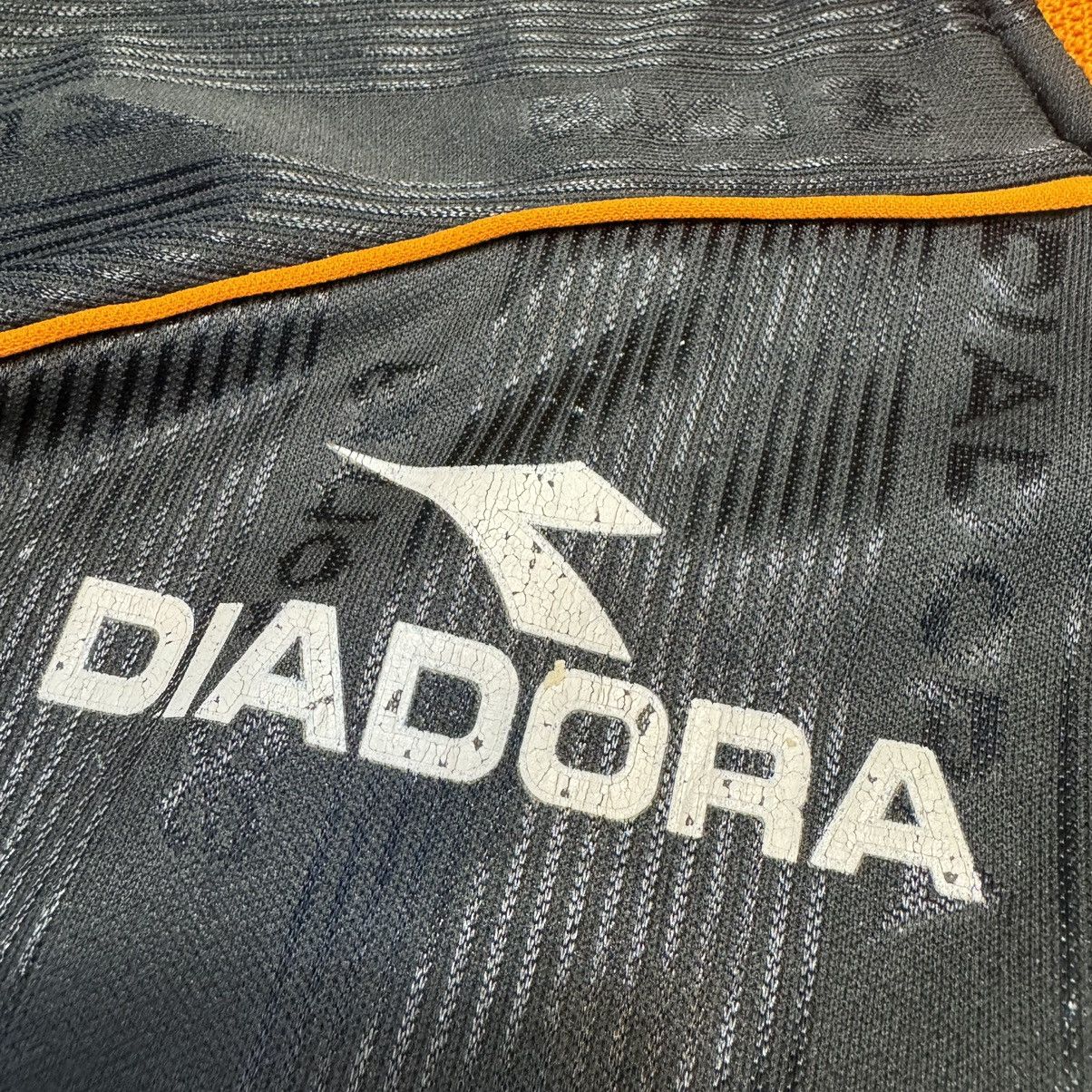 Diadora Roma 99/00 third away shirt #8 Nakata Size US S / EU 44-46 / 1 - 11 Thumbnail