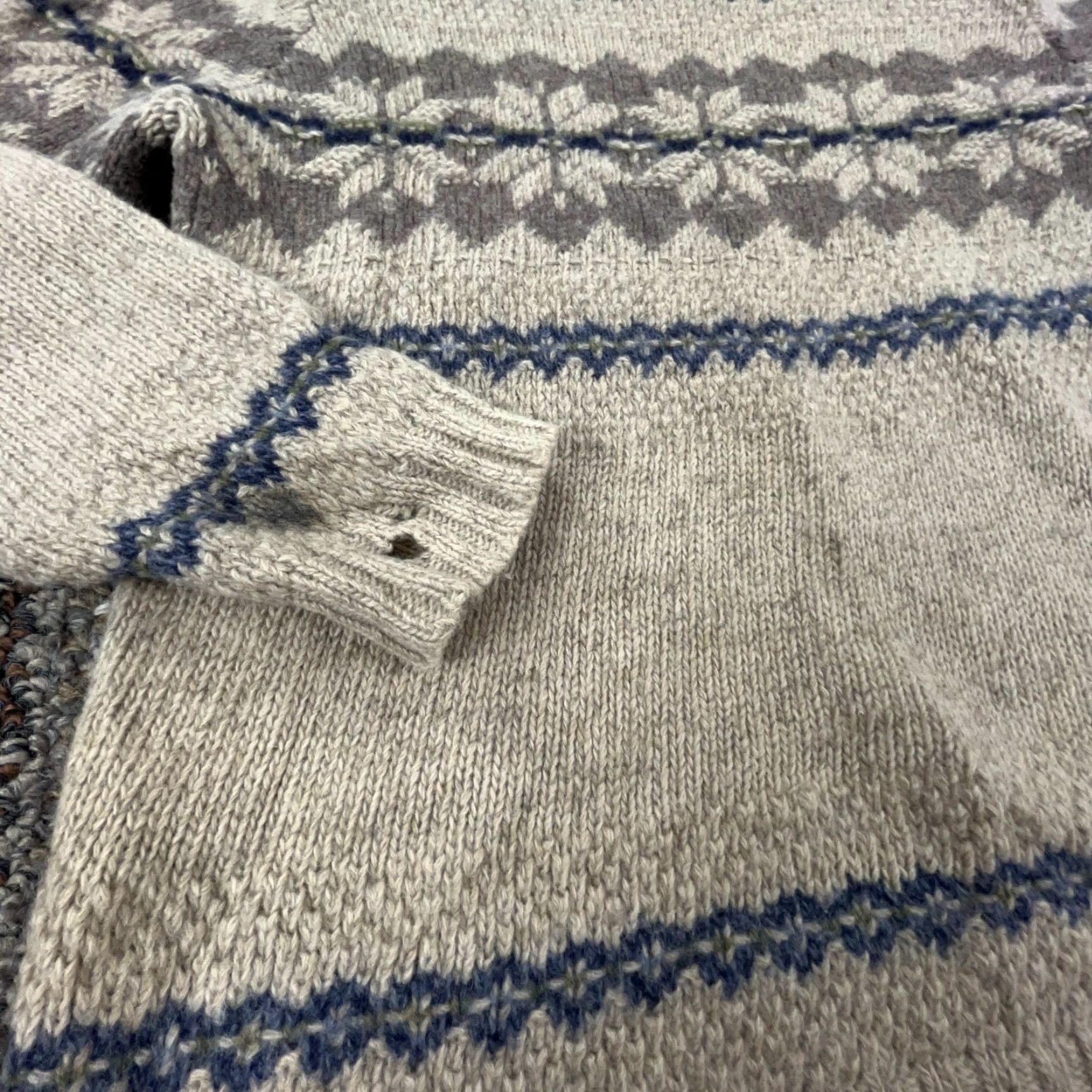 Eddie Bauer VINTAGE Eddie Bauer Sweater Women M Tan Blue Wool Knit Nordic Grandpa Y2K Size M / US 6-8 / IT 42-44 - 6 Thumbnail