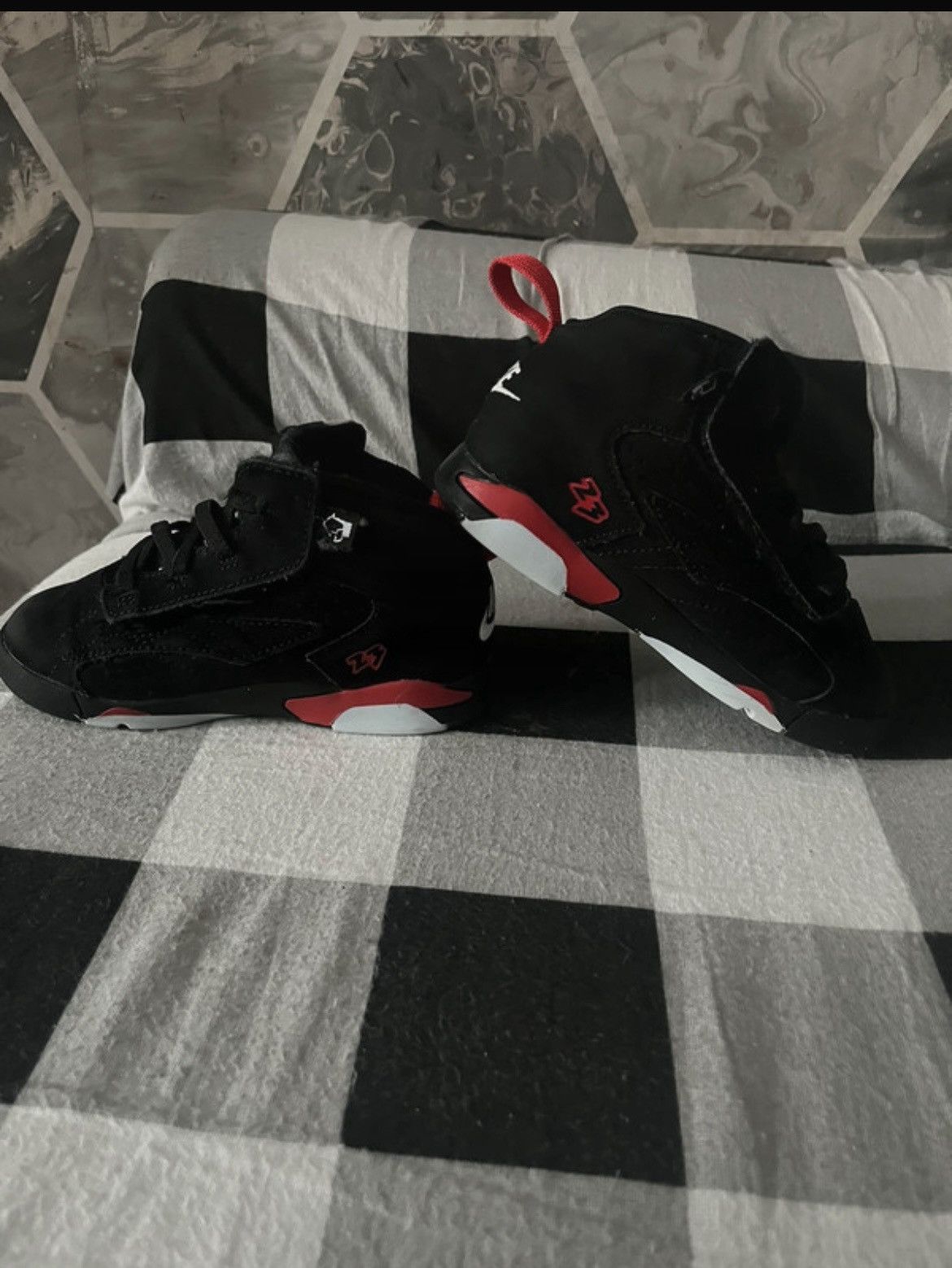 Jordan Brand Jordans size Size US 8.5 / EU 41-42 - 3 Thumbnail